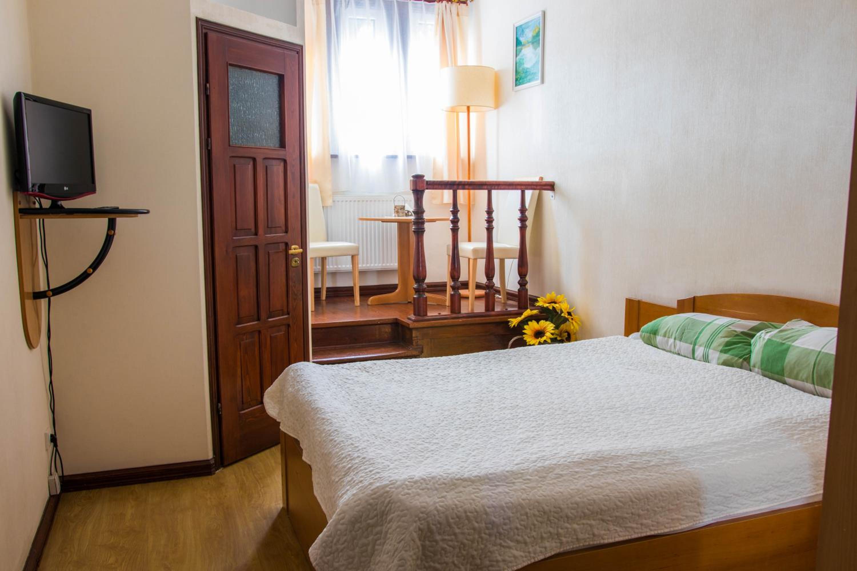 Double Room - Photo 1