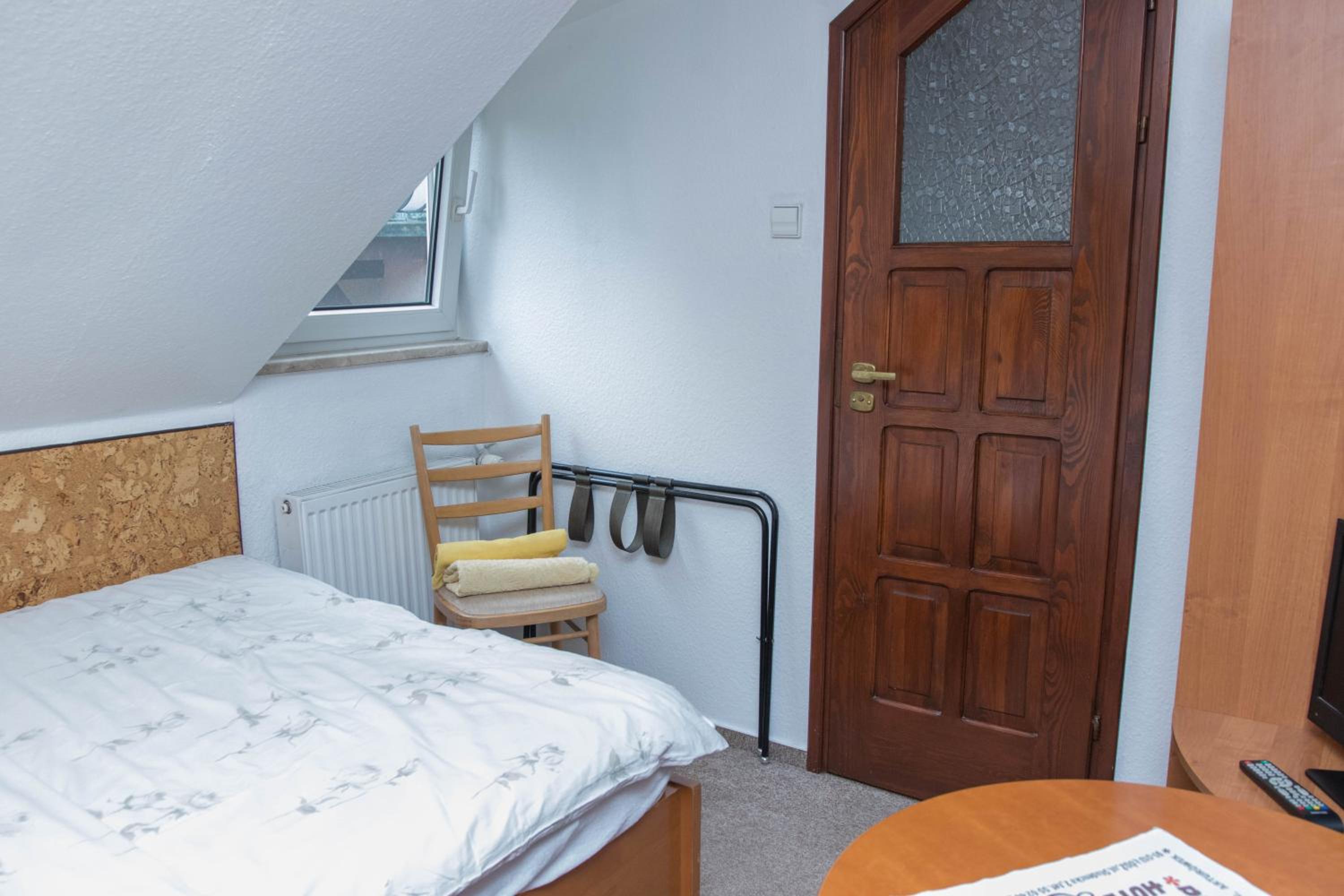Single Room photo 2