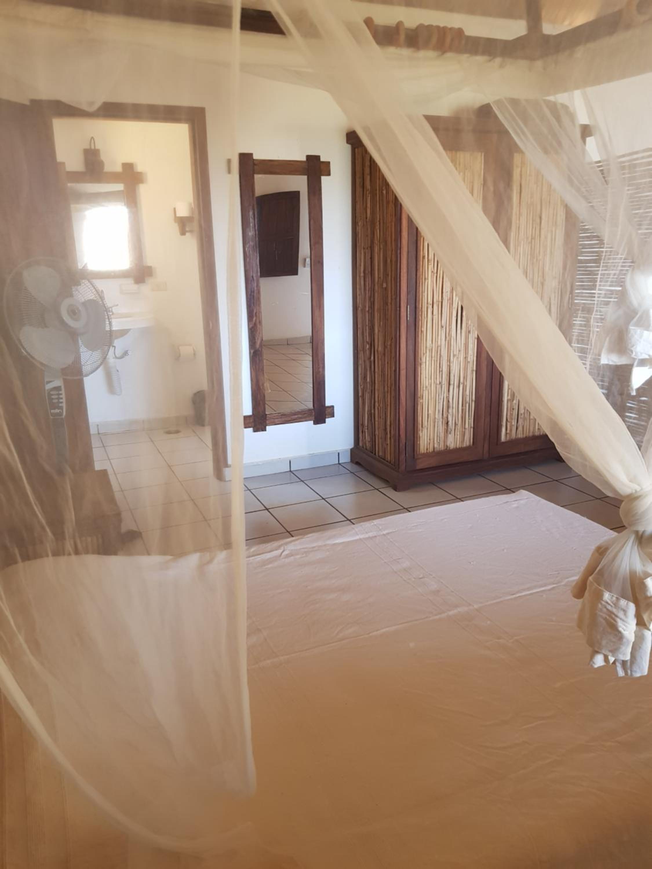 Deluxe Double Room with Balcony and Sea View - Photo 20