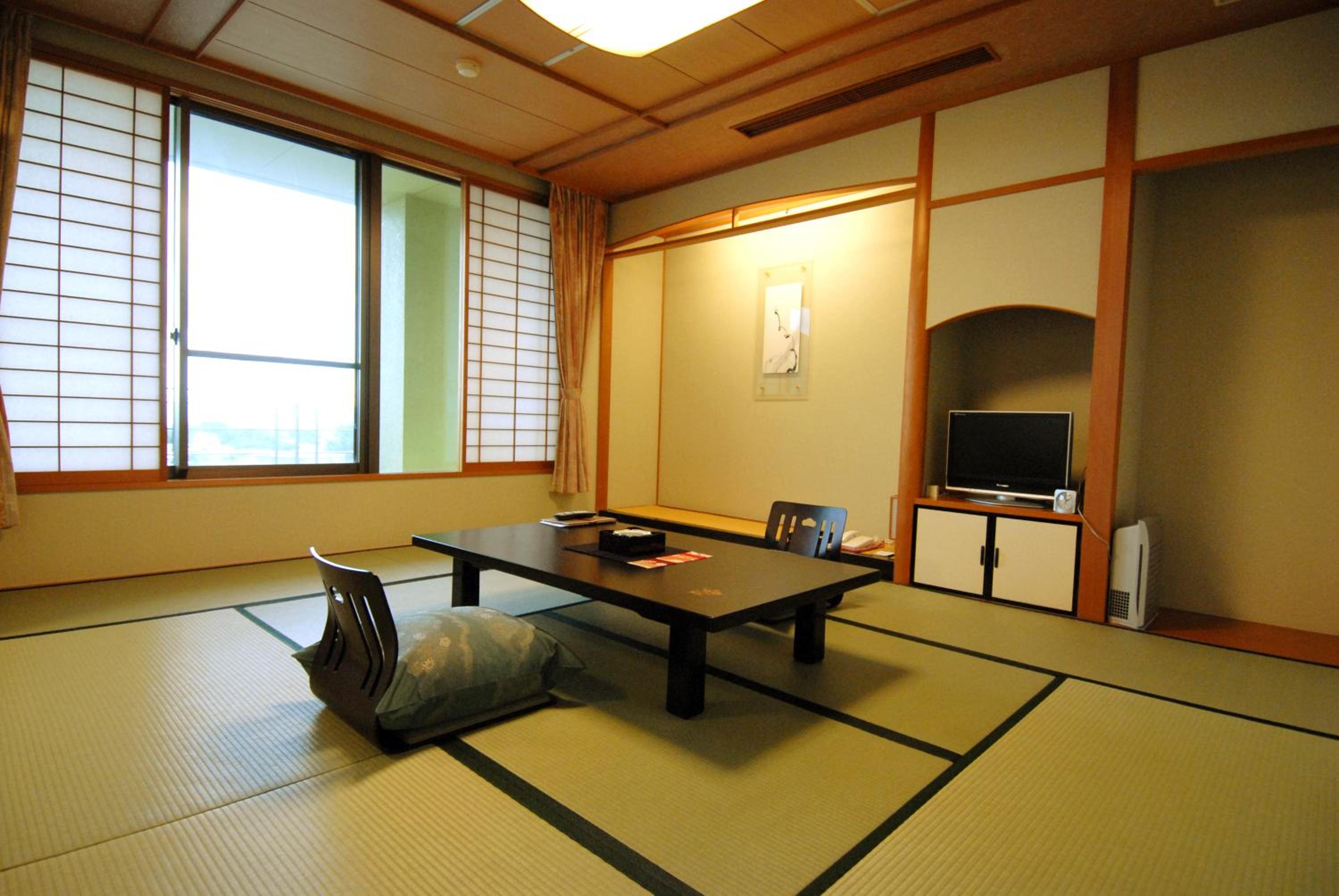 Standard Japanese-Style Room - Non-Smoking photo 3