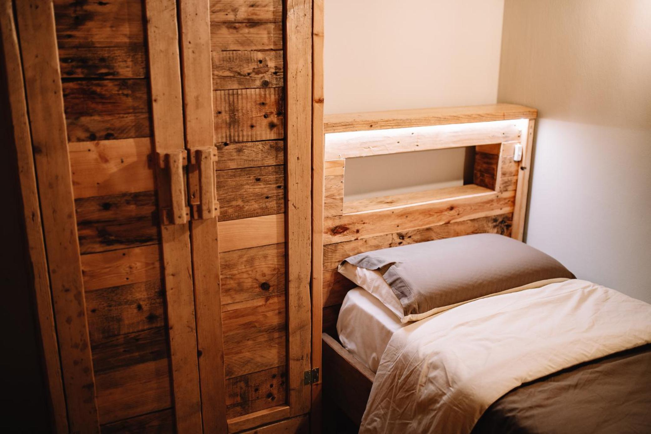 Twin Room with Bathroom photo 3