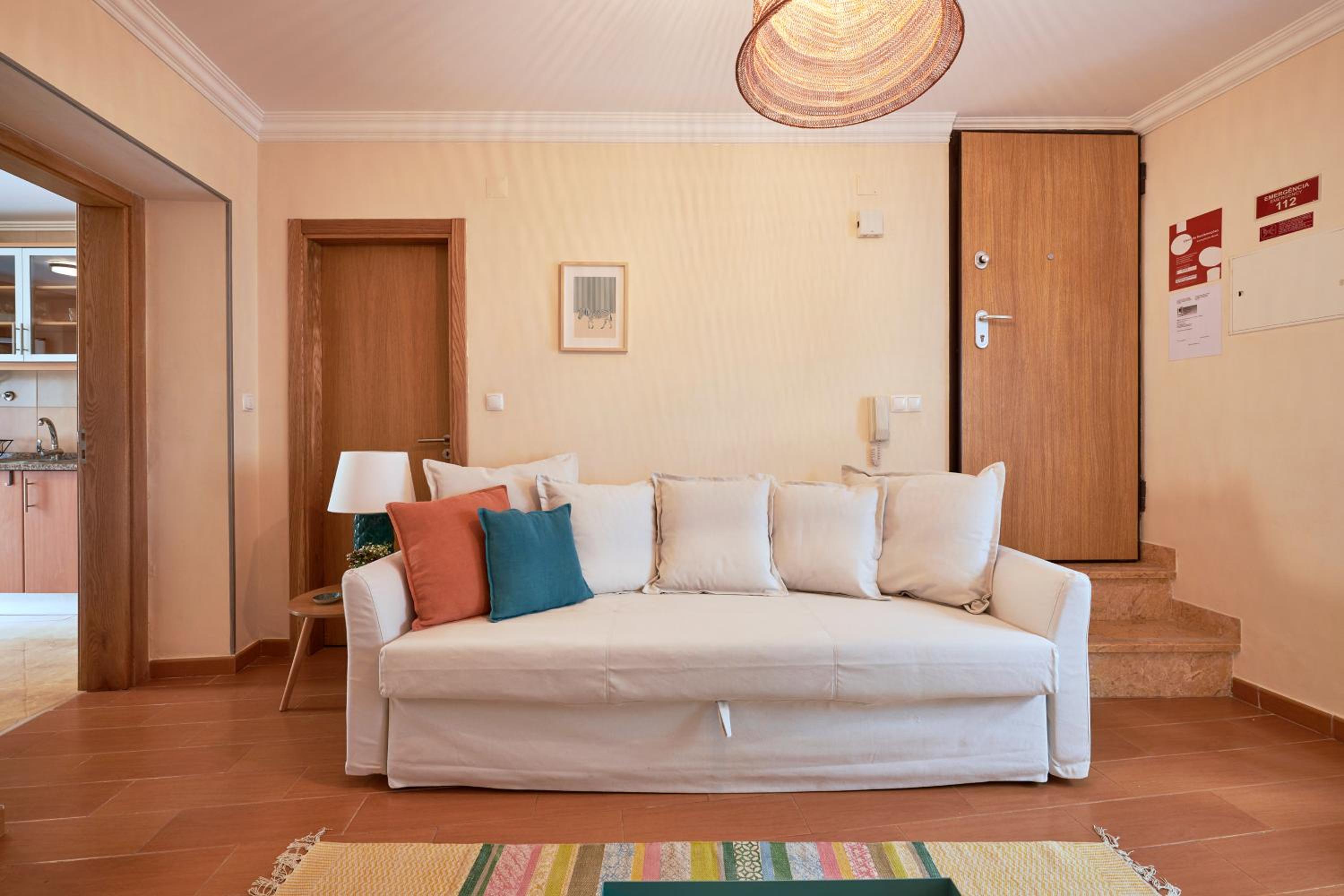 Two-Bedroom Apartment - Photo 2