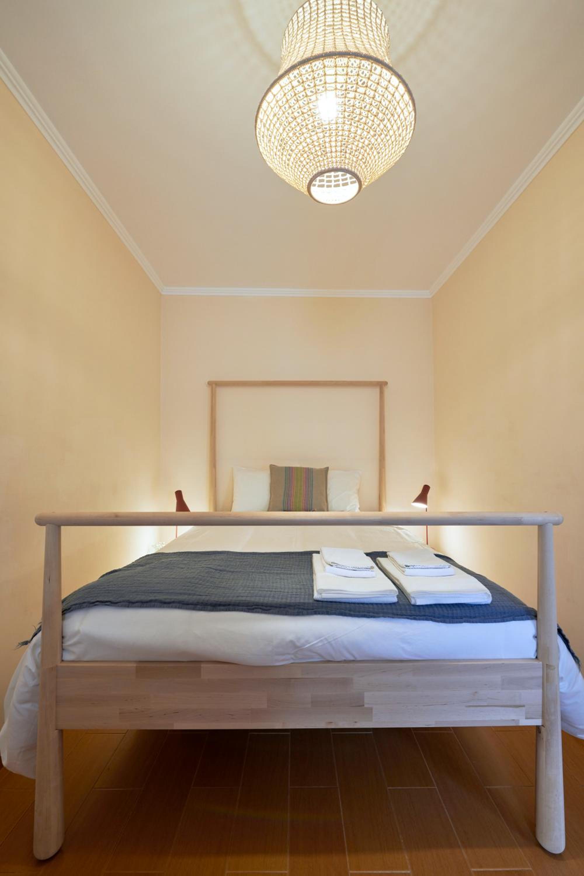 Two-Bedroom Apartment - Photo 9