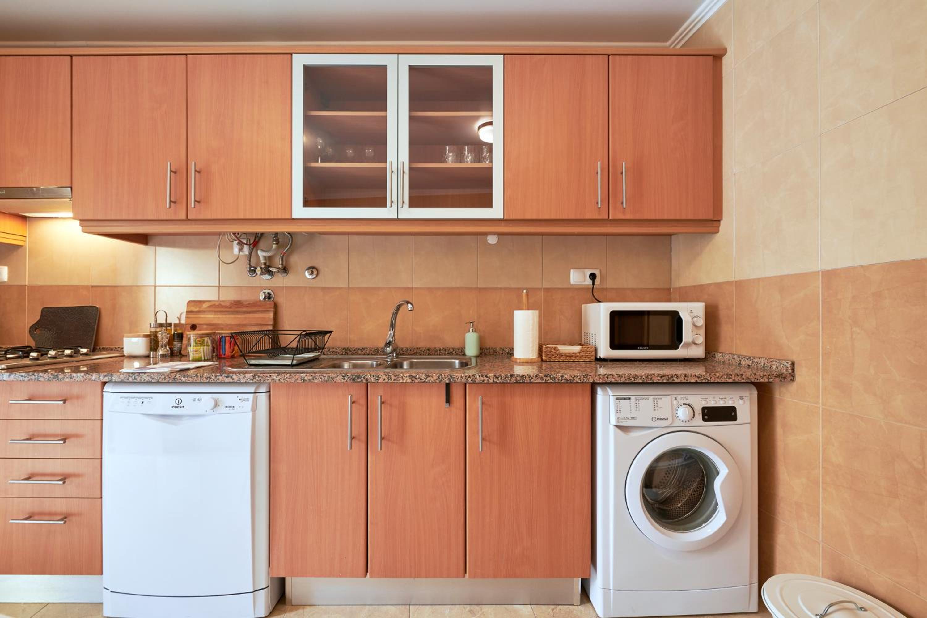 Two-Bedroom Apartment - Photo 18