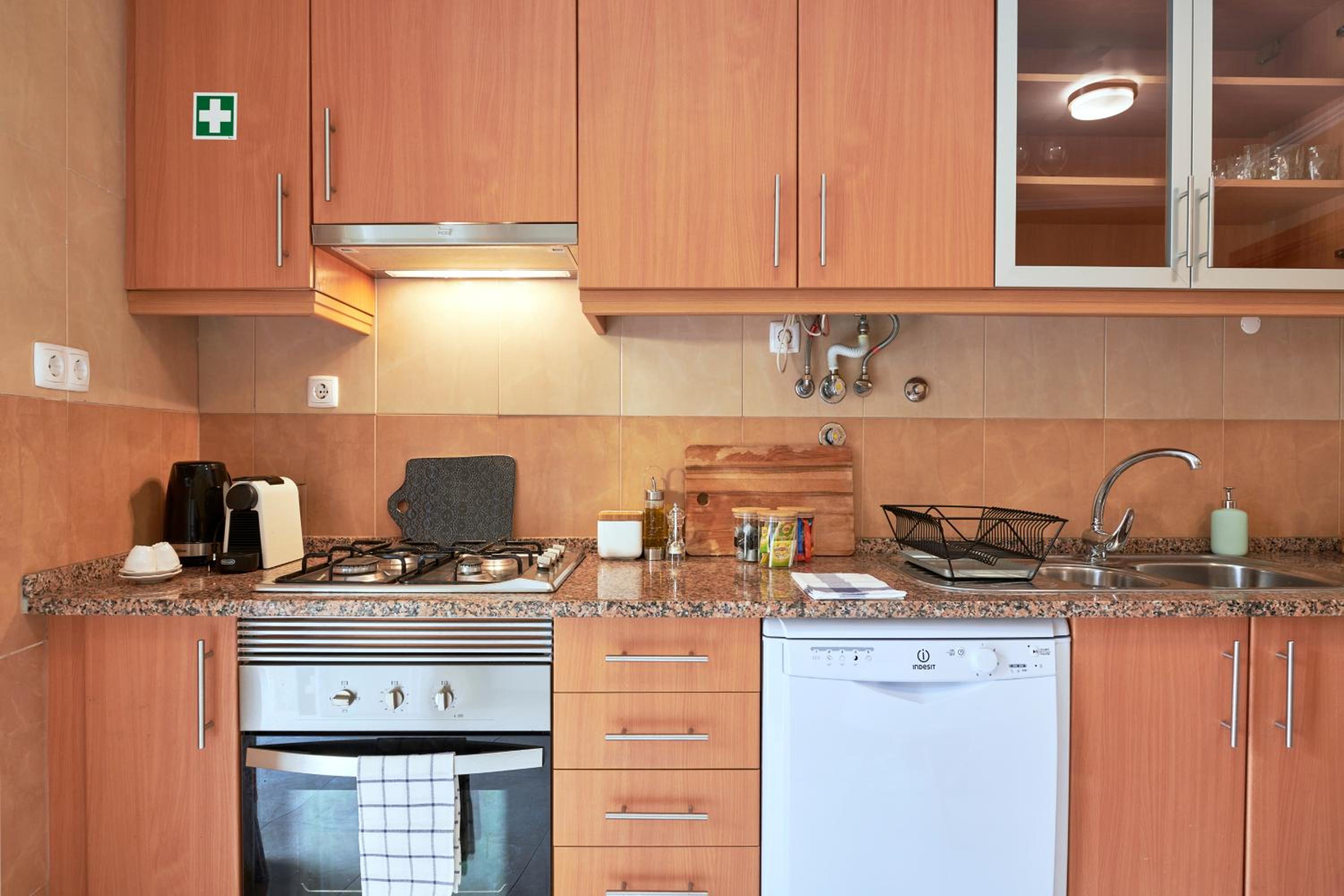 Two-Bedroom Apartment - Photo 32