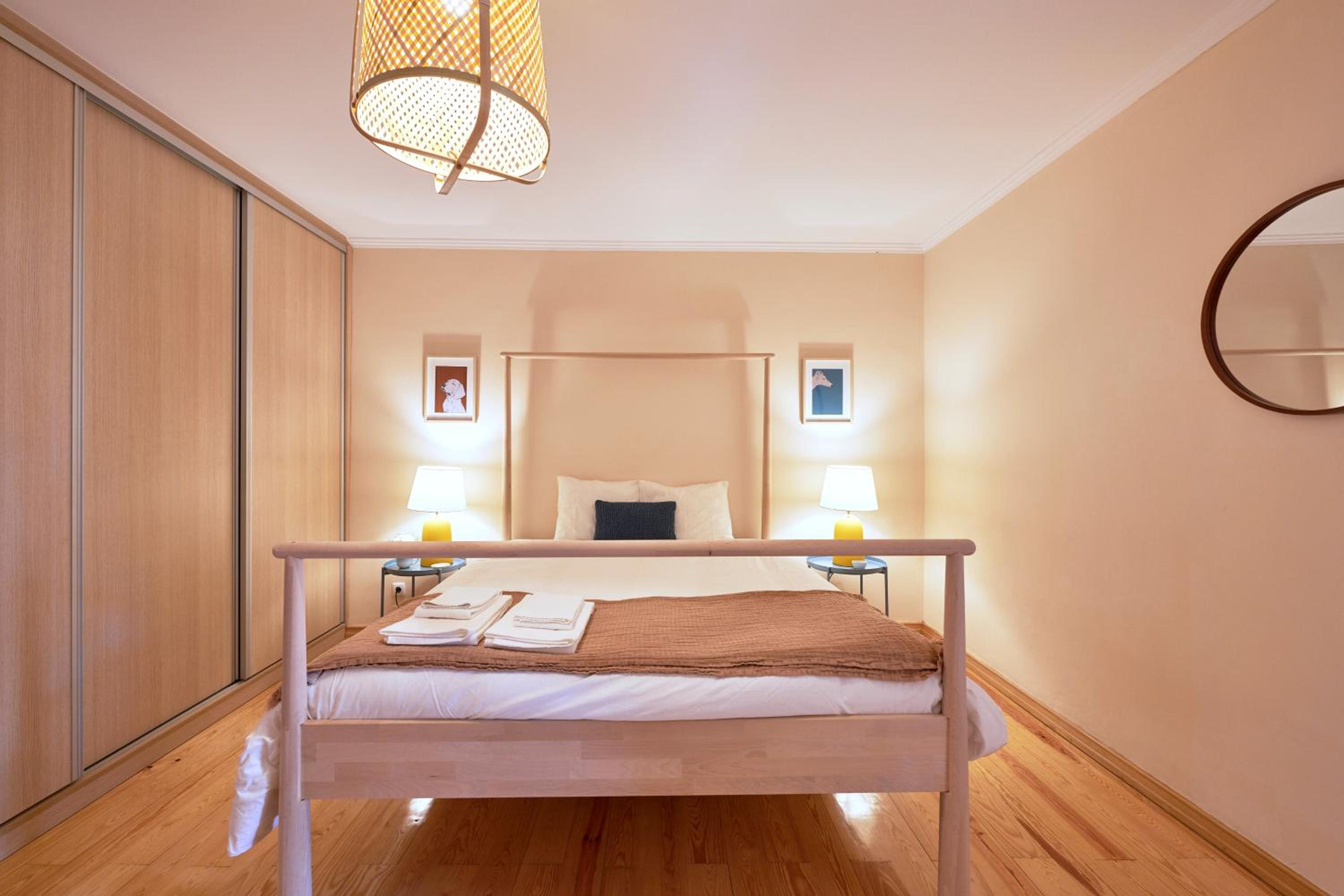 Three-Bedroom Apartment - Photo 21