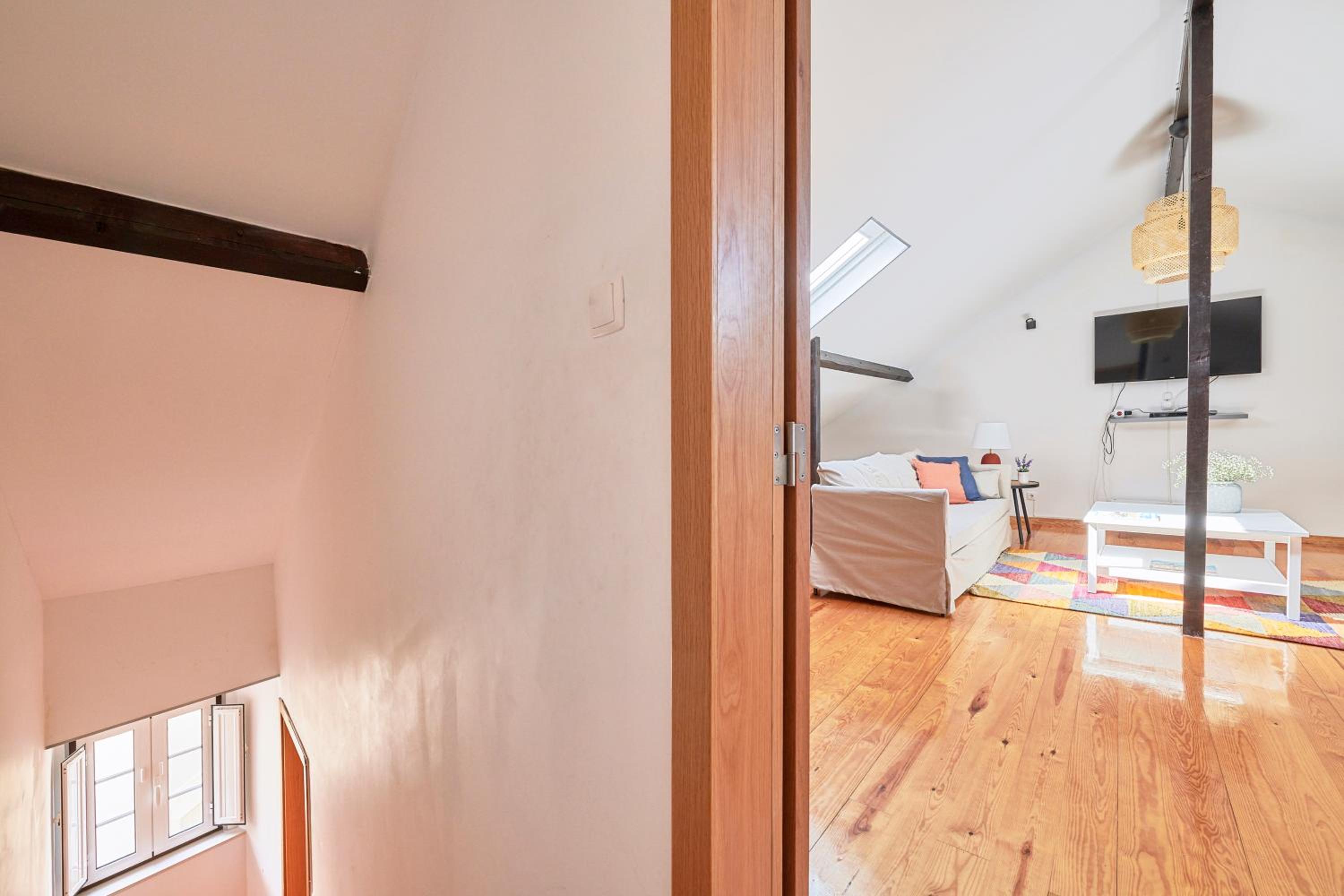 Three-Bedroom Apartment - Photo 24