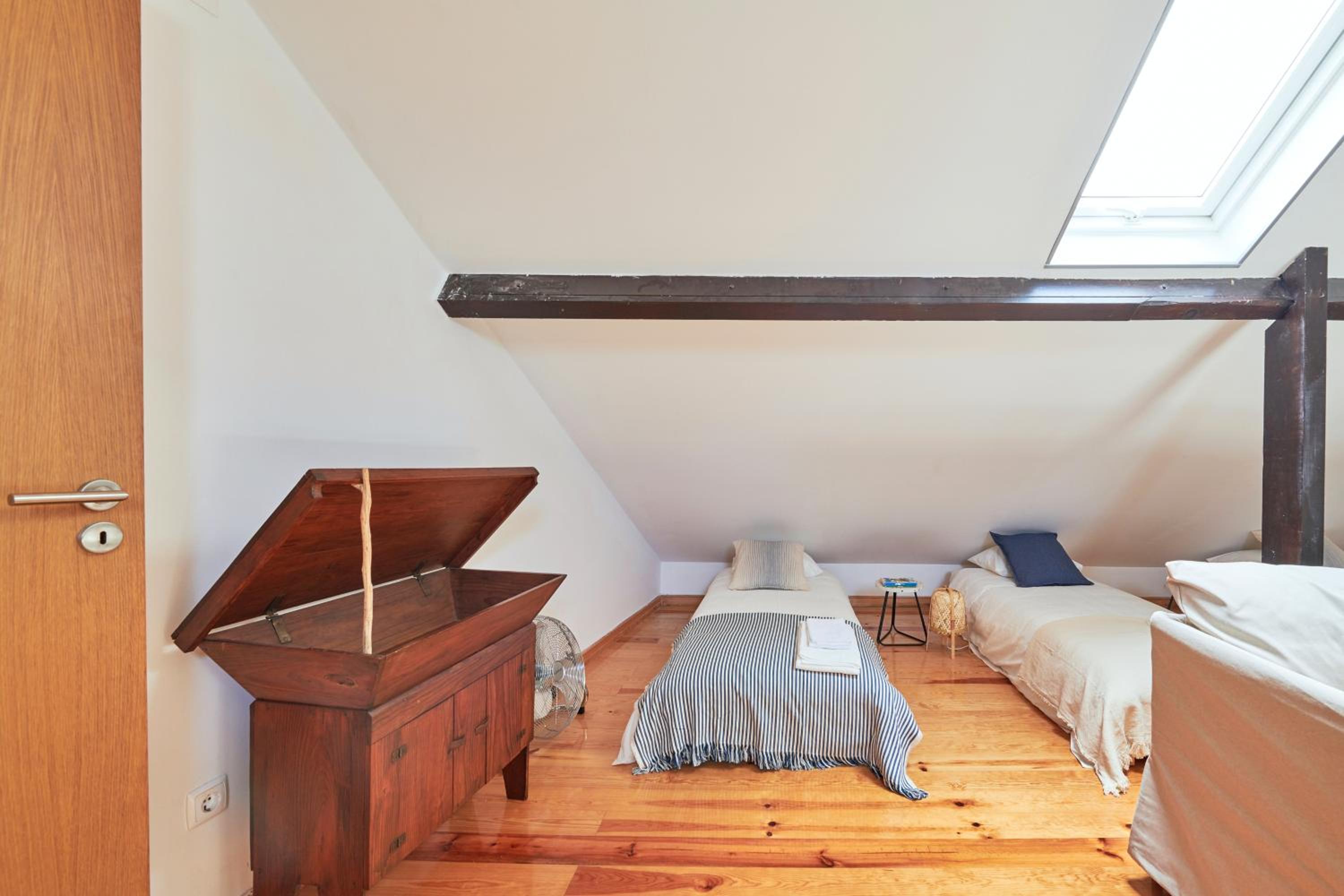 Three-Bedroom Apartment - Photo 32