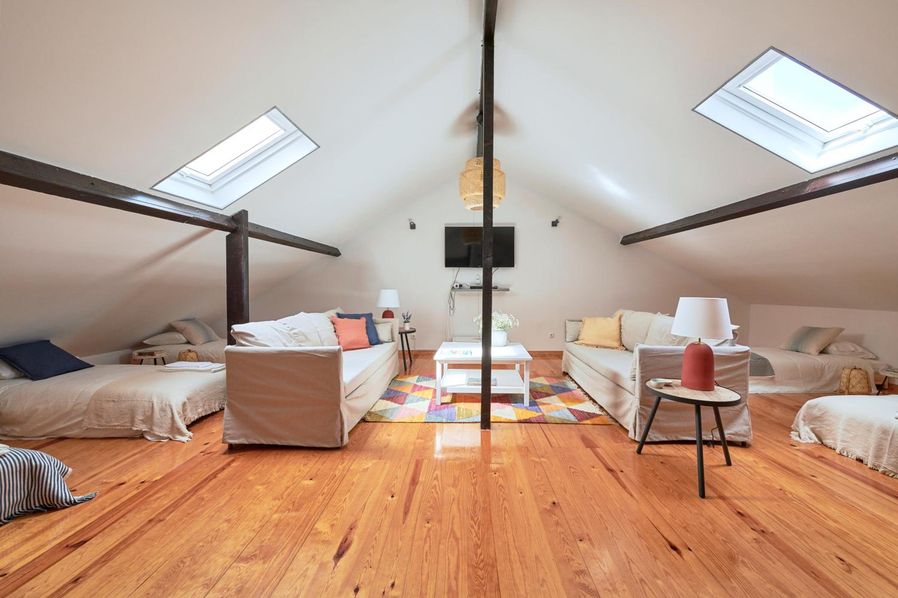Three-Bedroom Apartment - Photo 37