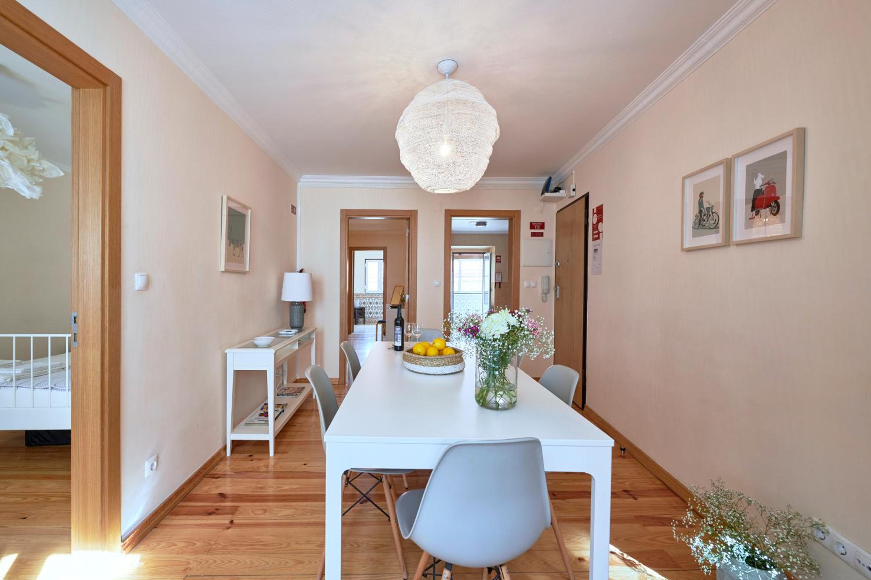 Three-Bedroom Apartment - Photo 42