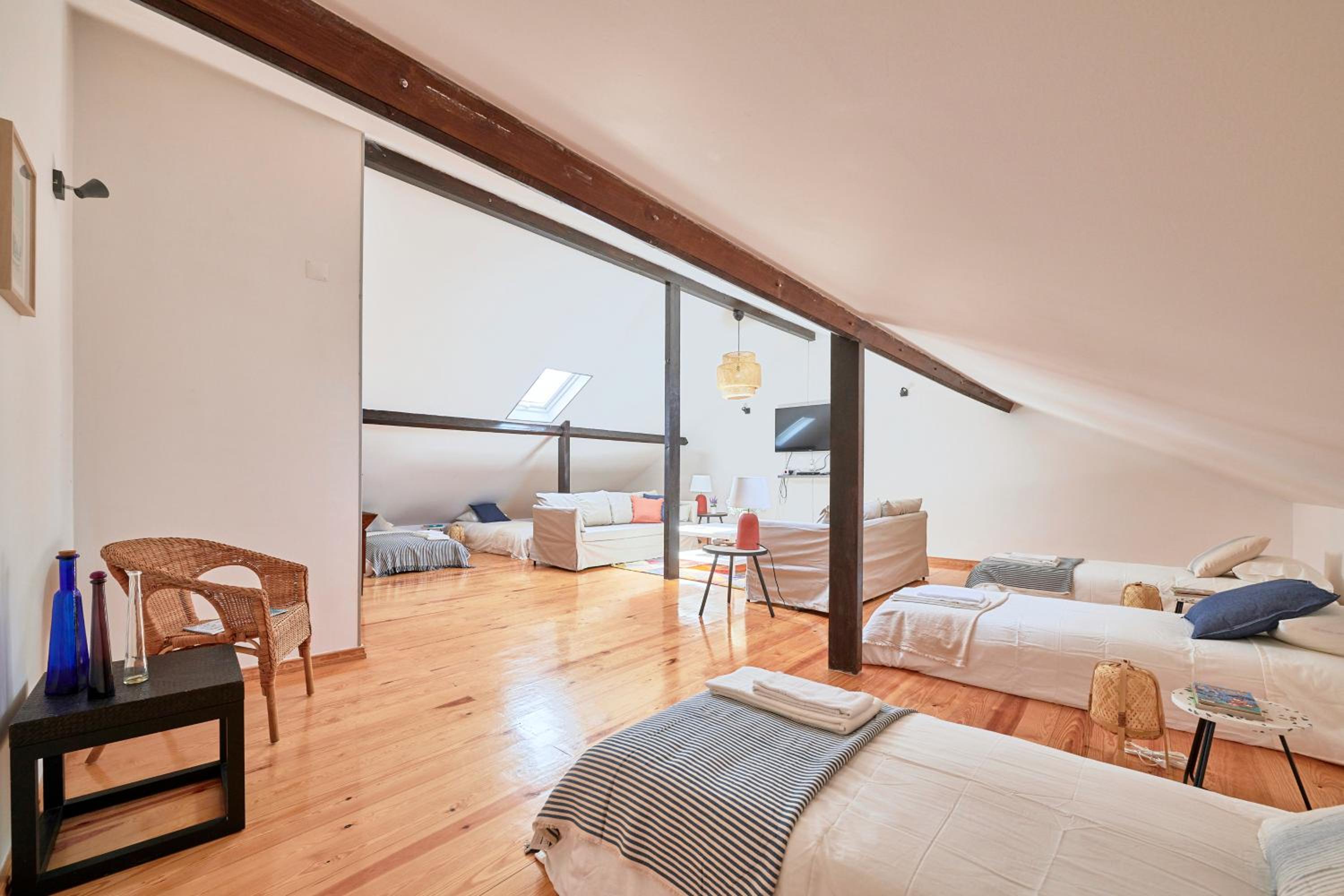 Three-Bedroom Apartment - Photo 46