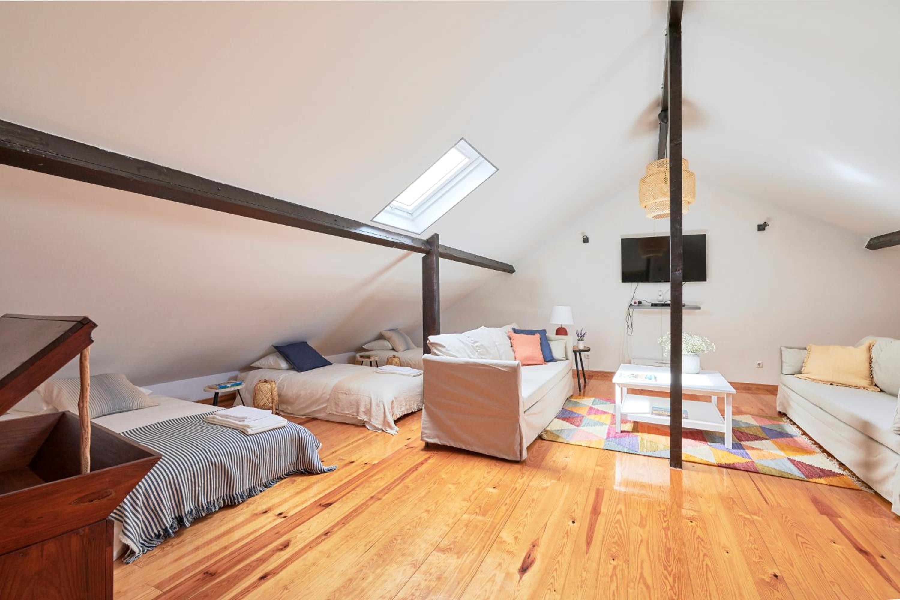 Three-Bedroom Apartment - Photo 61
