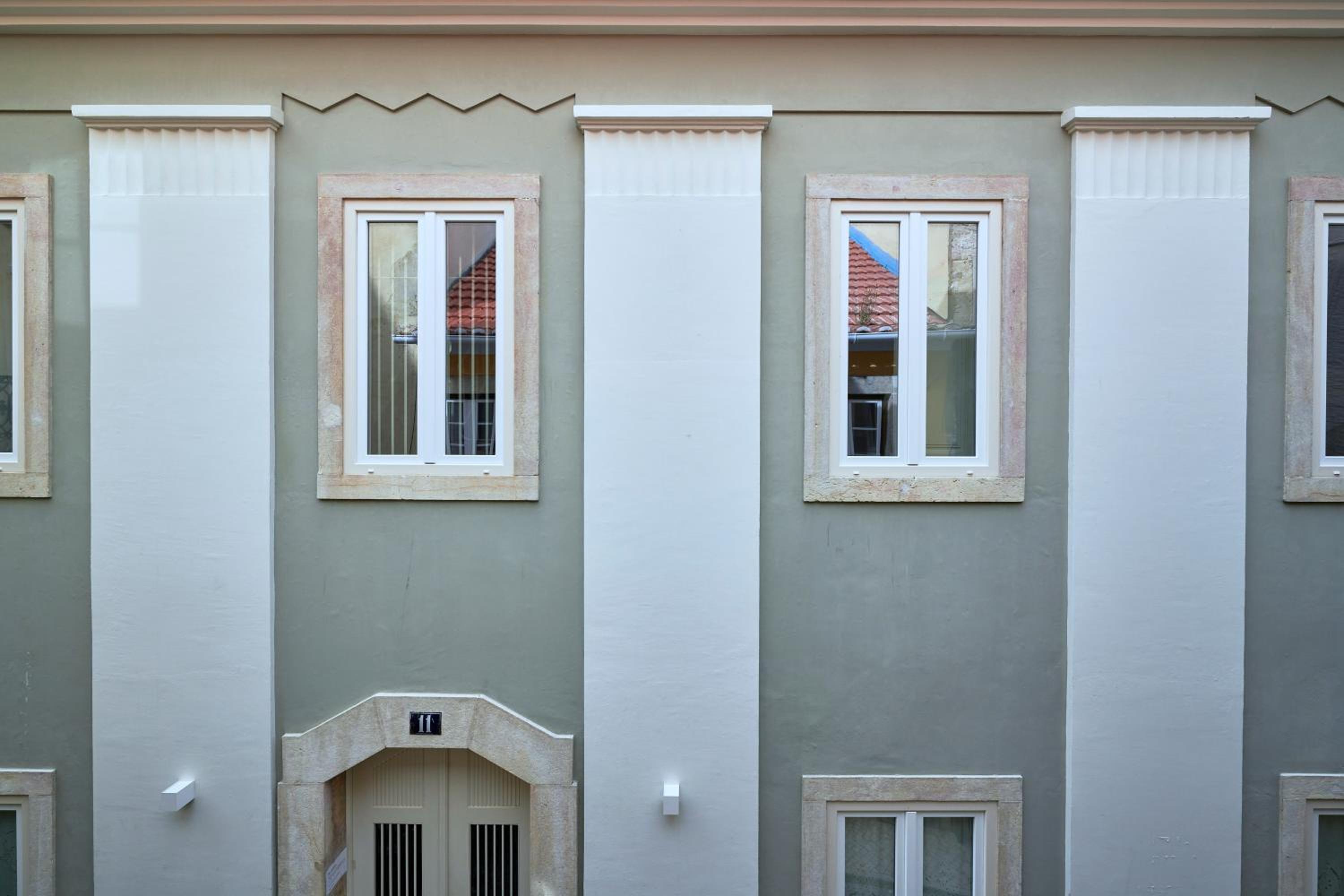 Three-Bedroom Apartment - Photo 70