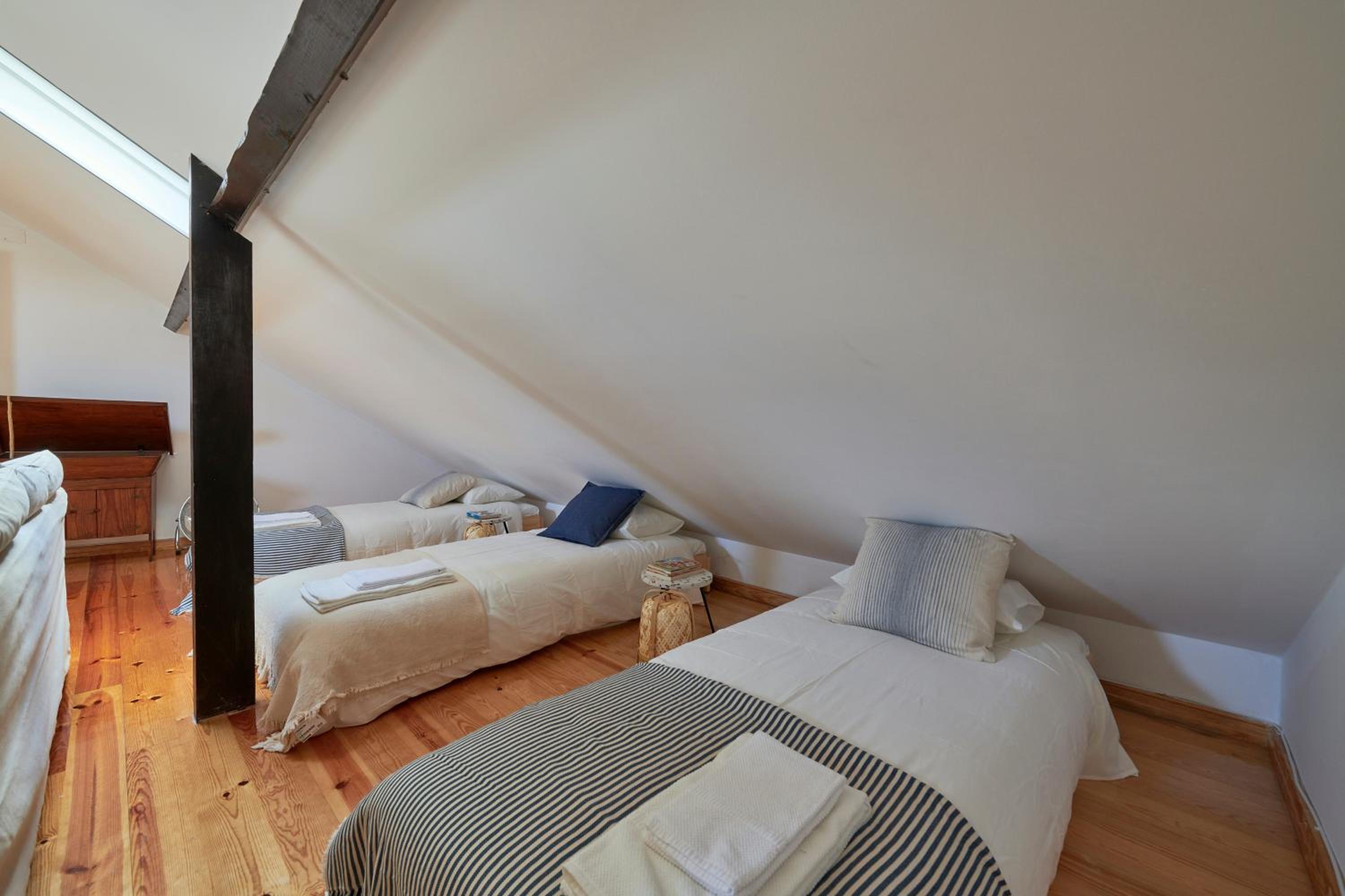 Three-Bedroom Apartment - Photo 101