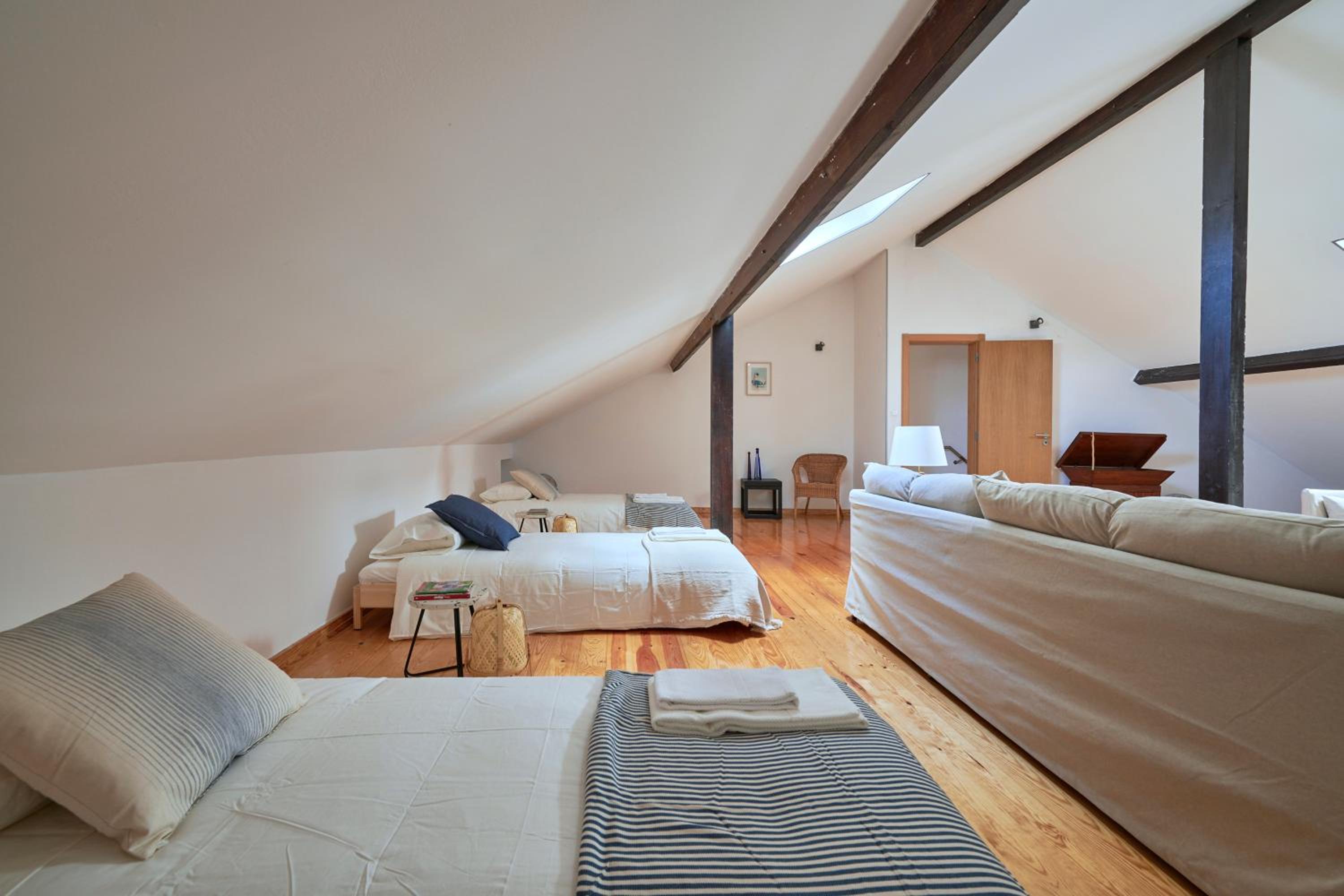 Three-Bedroom Apartment - Photo 103