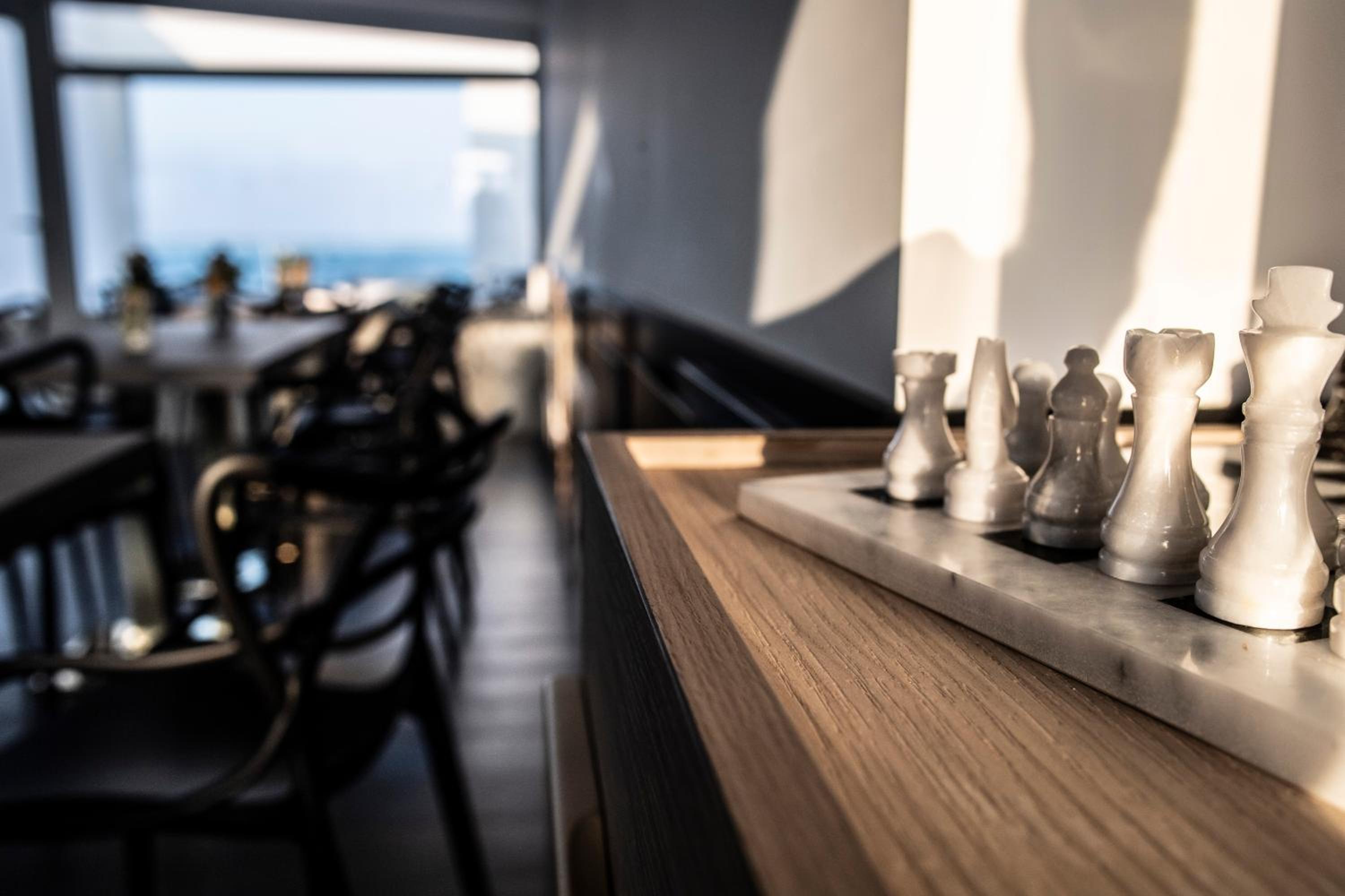 Deluxe Suite with Sea View - Photo 7