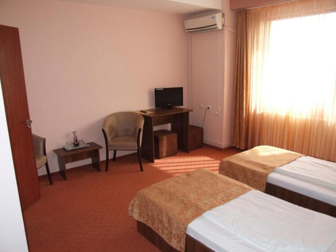 Economy Double Room - Photo 2