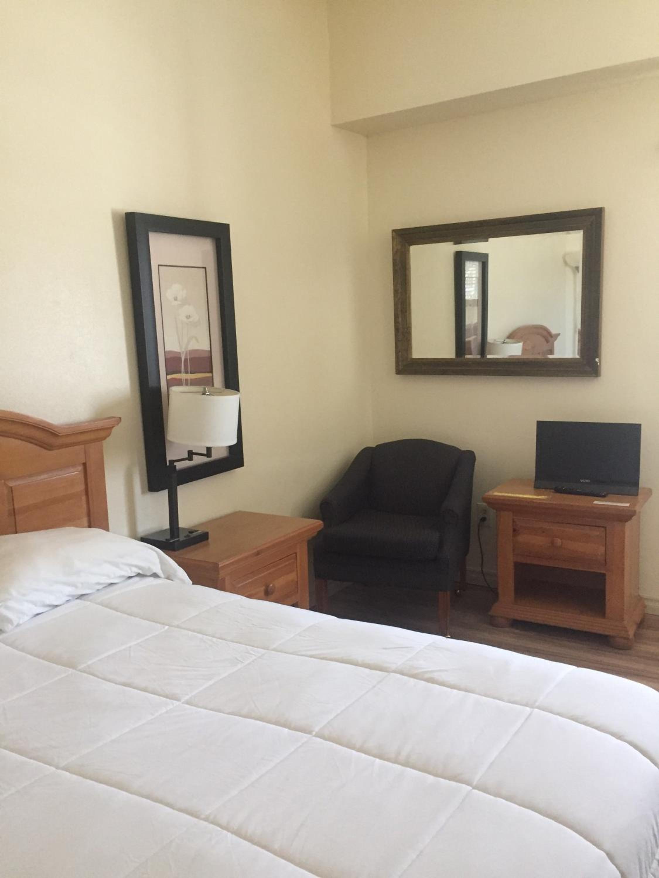 Standard  Room - Disability Access - Photo 3