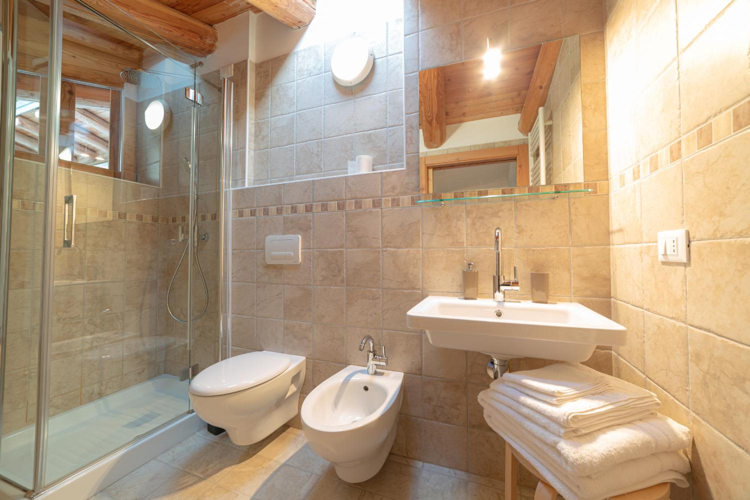Classic Quadruple Room - Photo 4