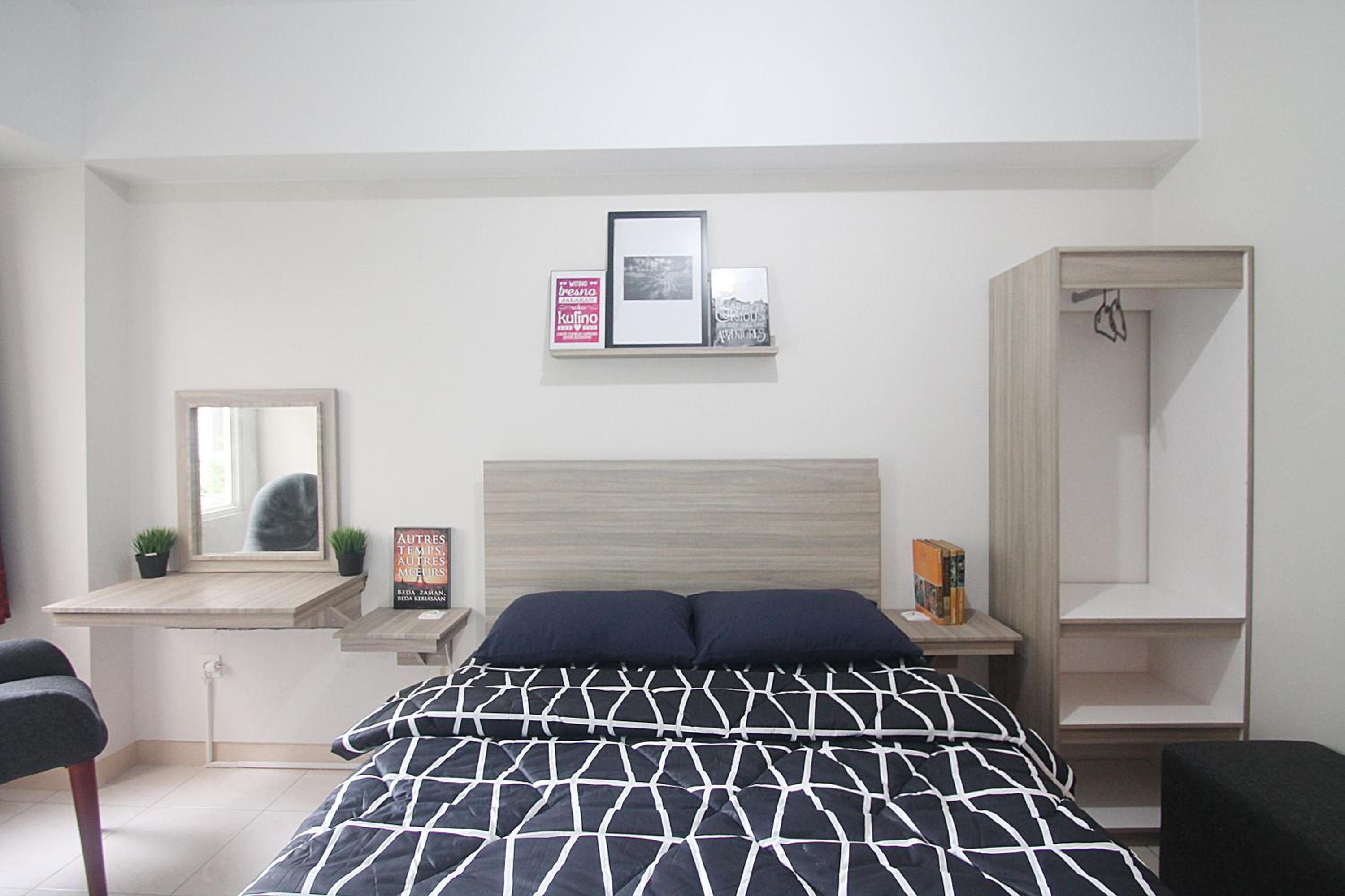 Studio Apartment - Photo 13