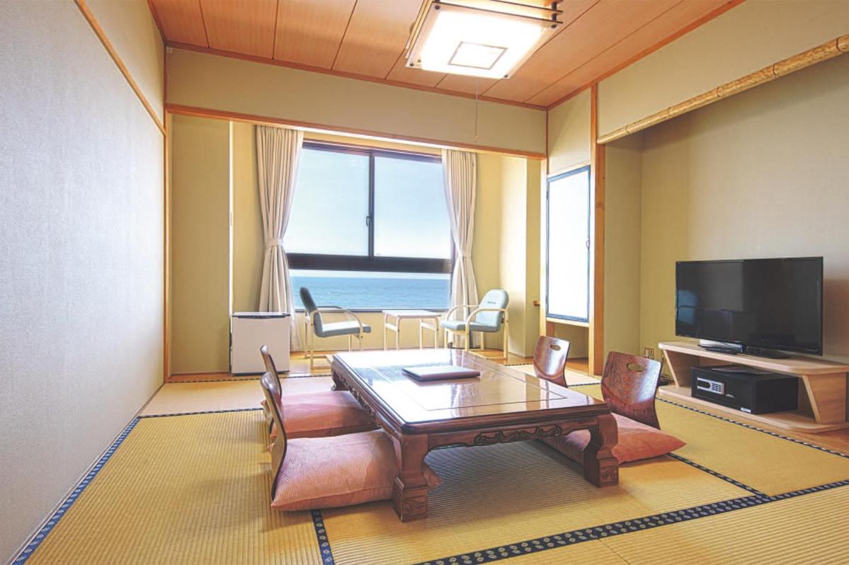 Japanese-Style Quadruple Room photo 1