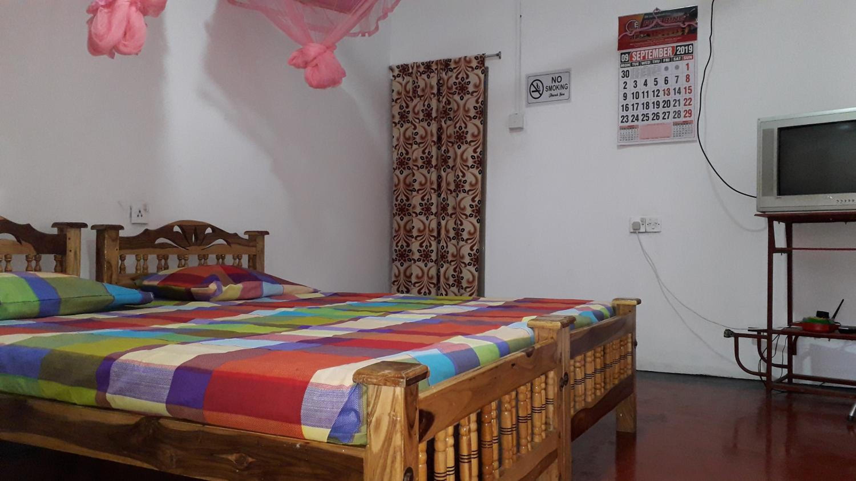 Budget Double Room photo 2