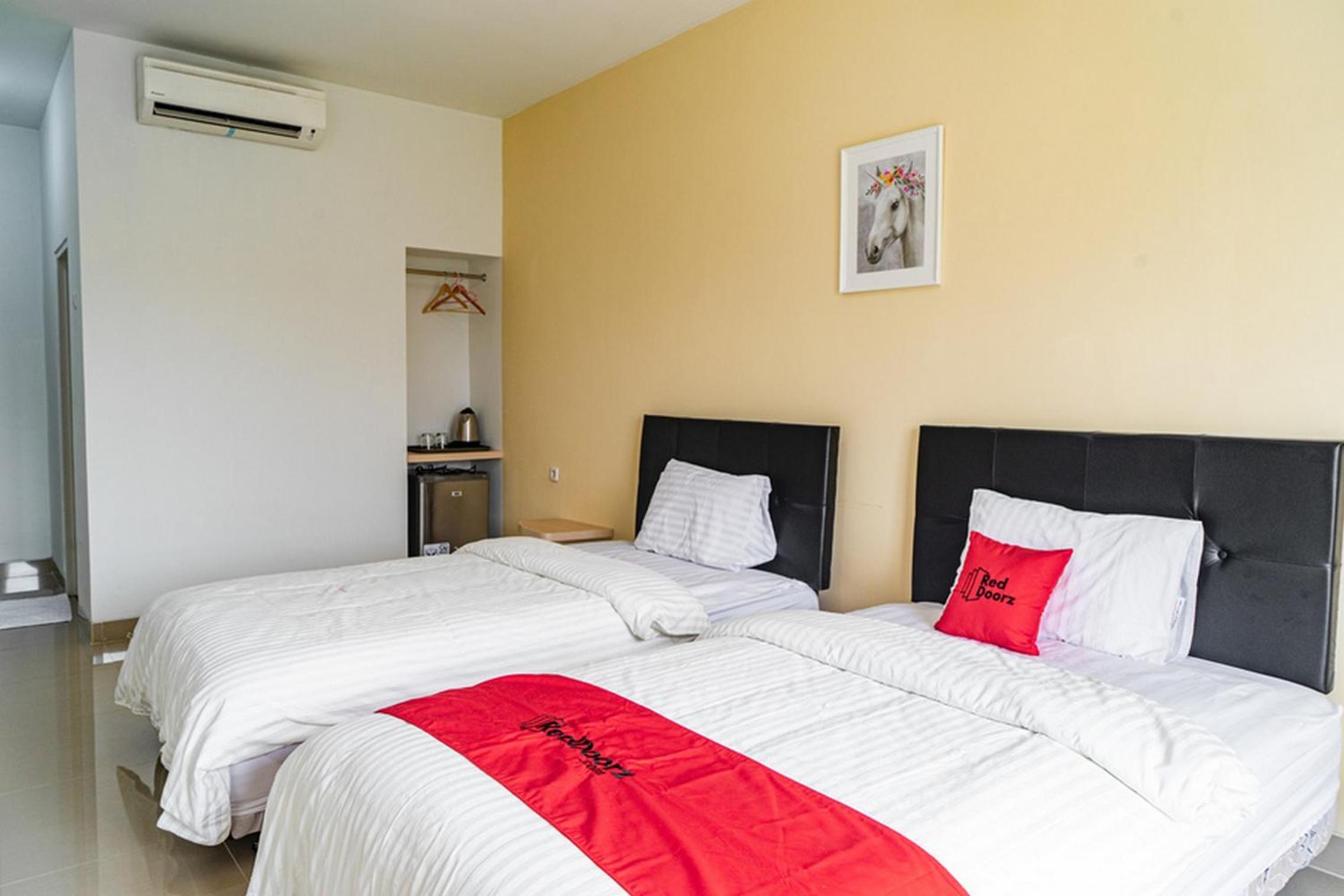 Twin Room - Photo 4