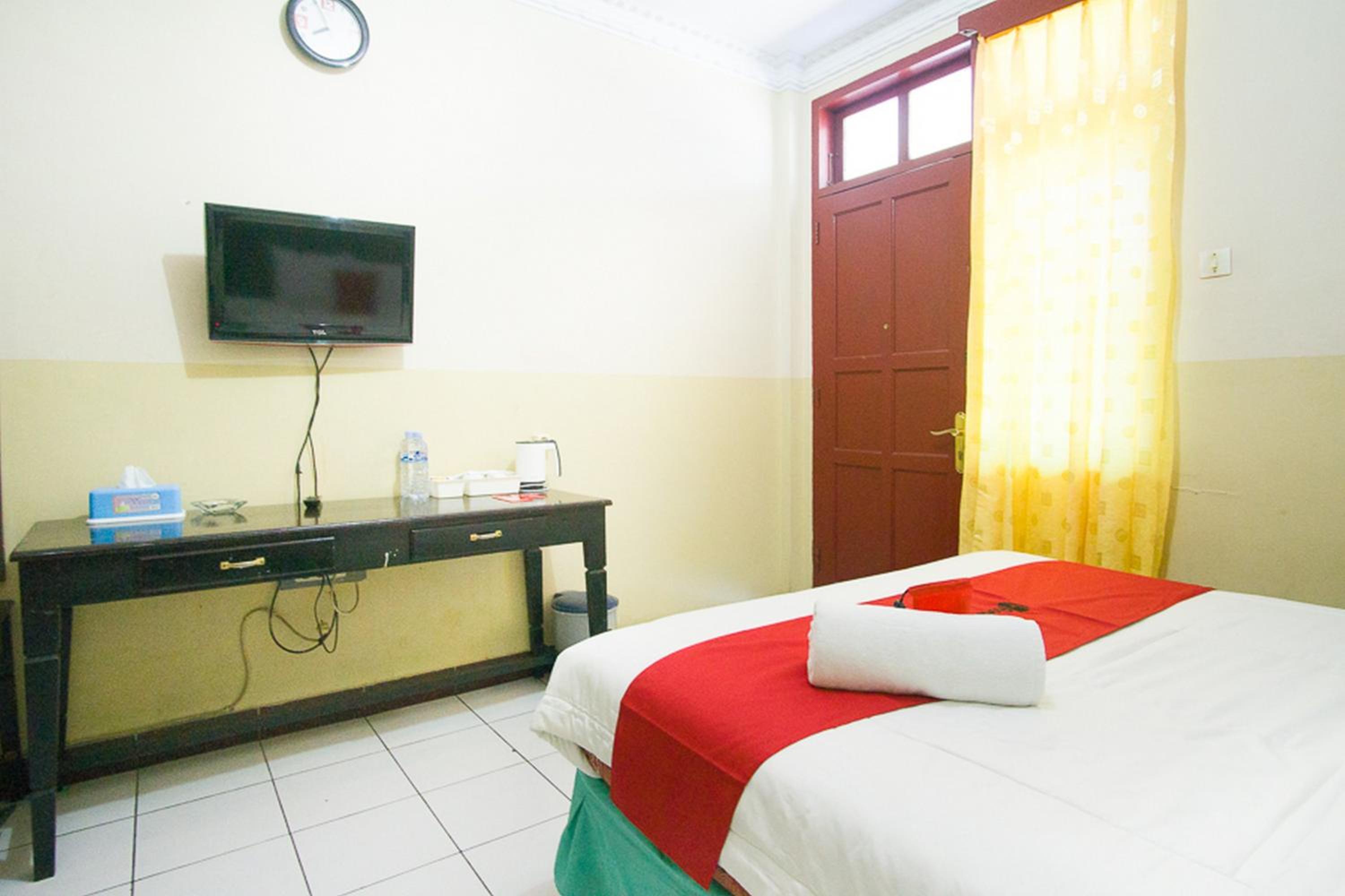 Double Room - Photo 8