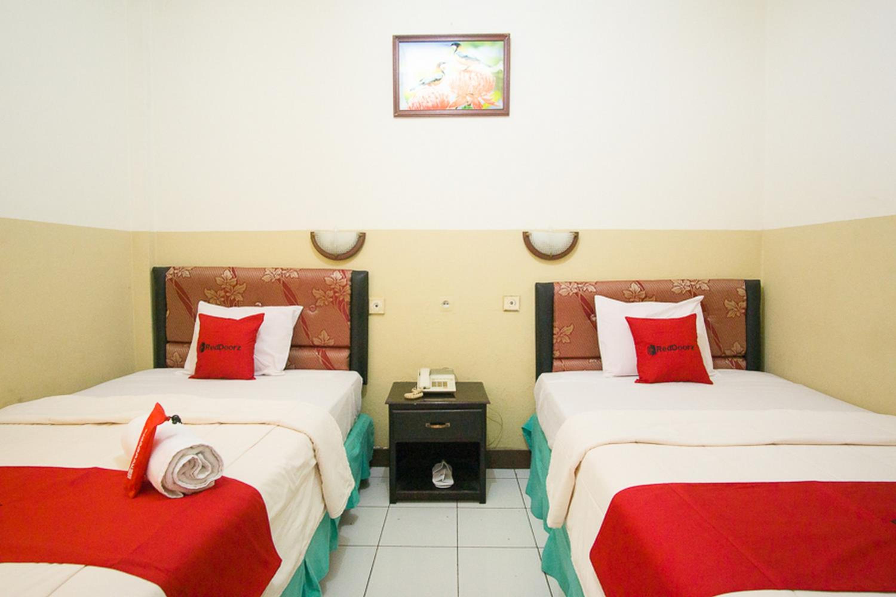 Twin Room - Photo 9