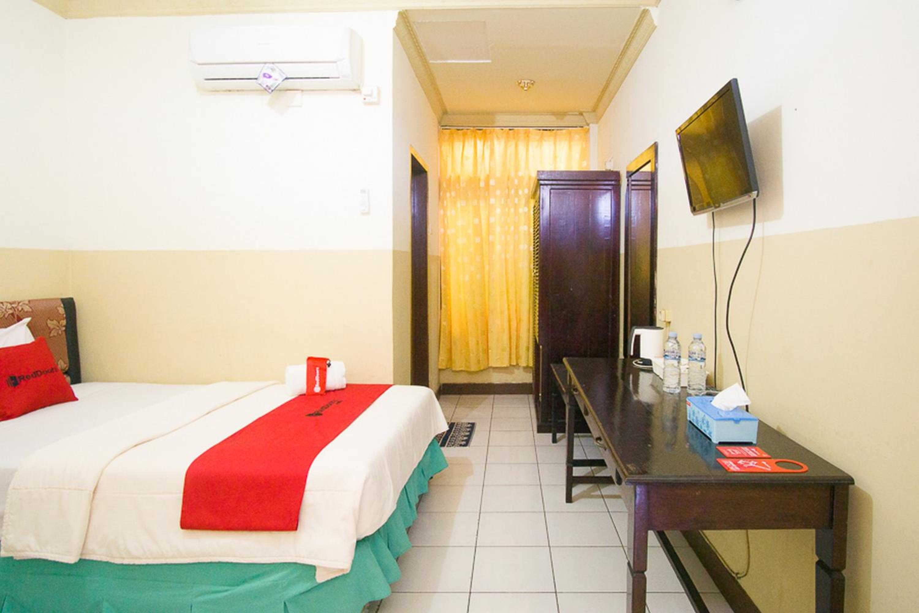 Twin Room - Photo 3
