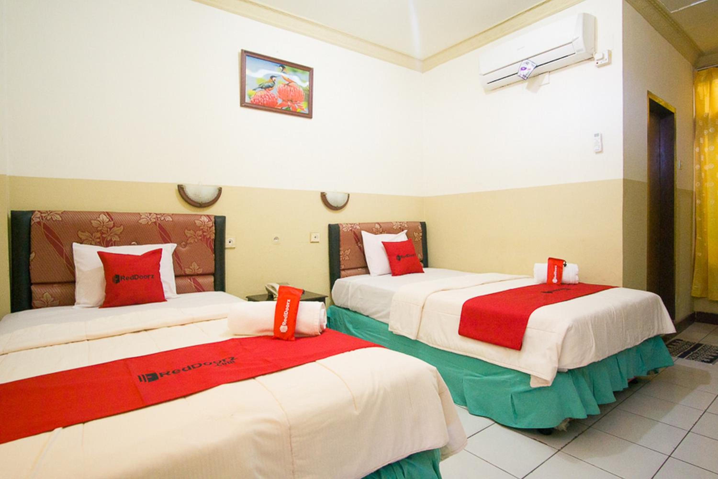 Twin Room - Photo 1
