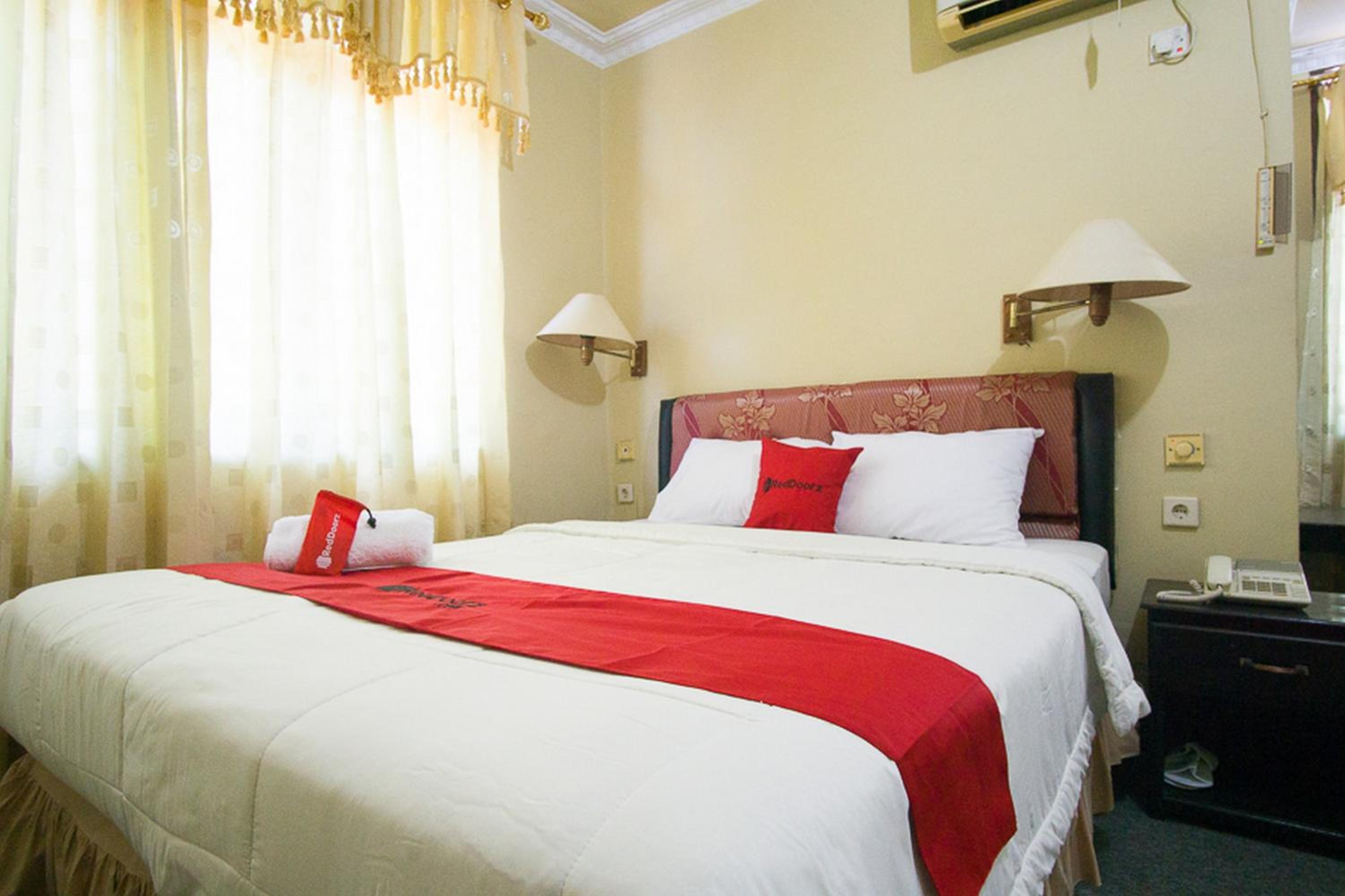 Deluxe Room - Photo 4