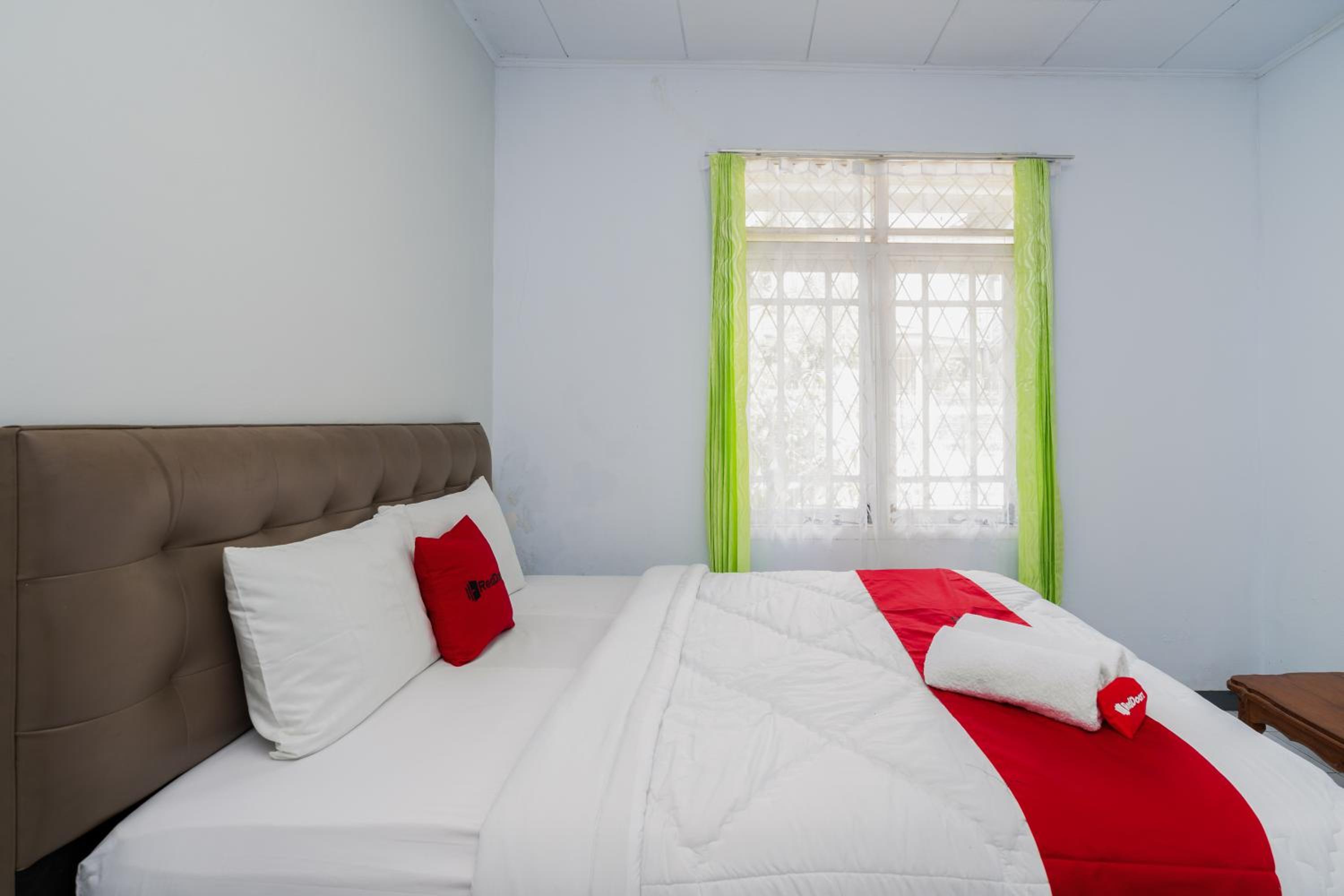 Double Room - Photo 6