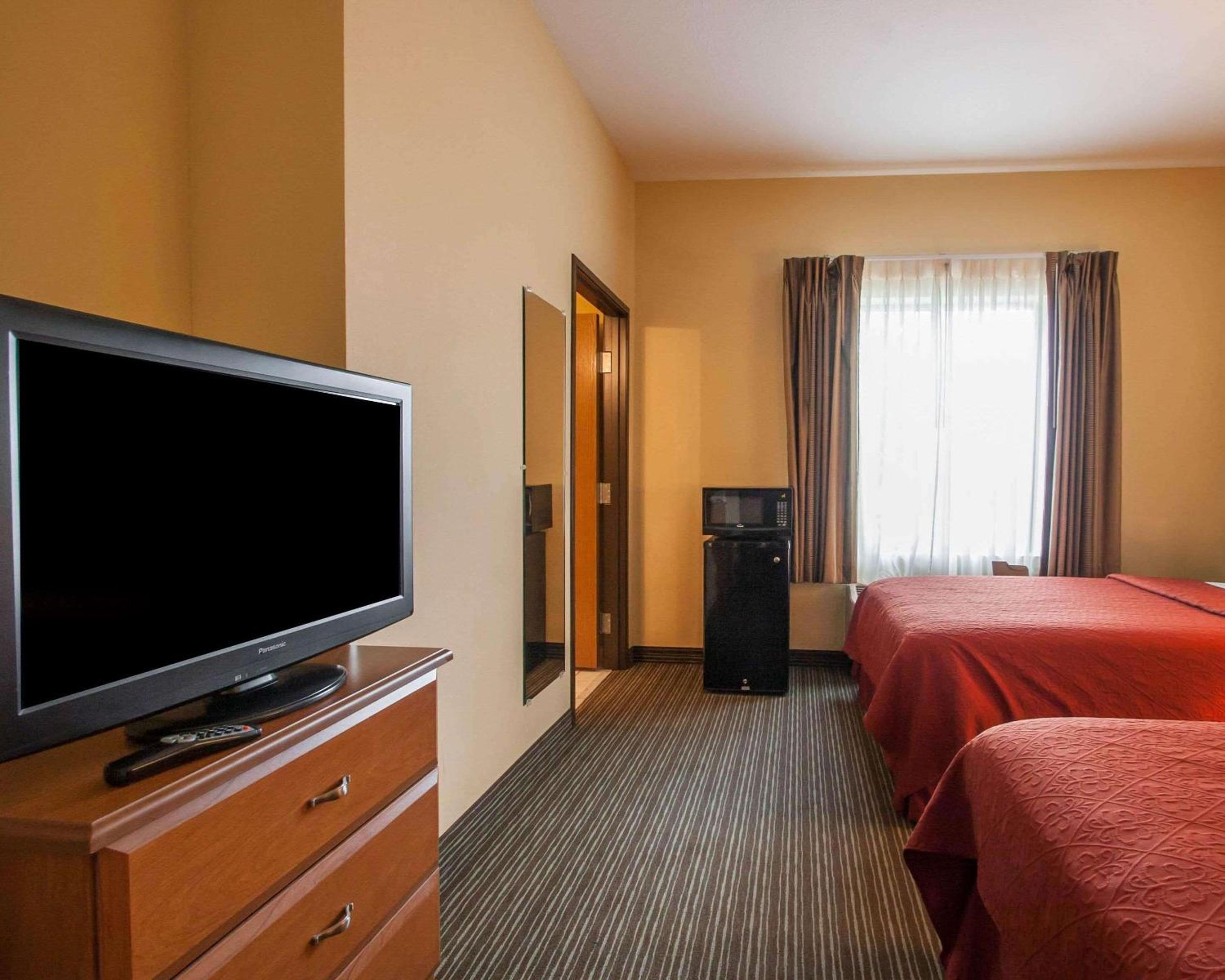 Double Room with Two Double Beds - Non-Smoking - Photo 3