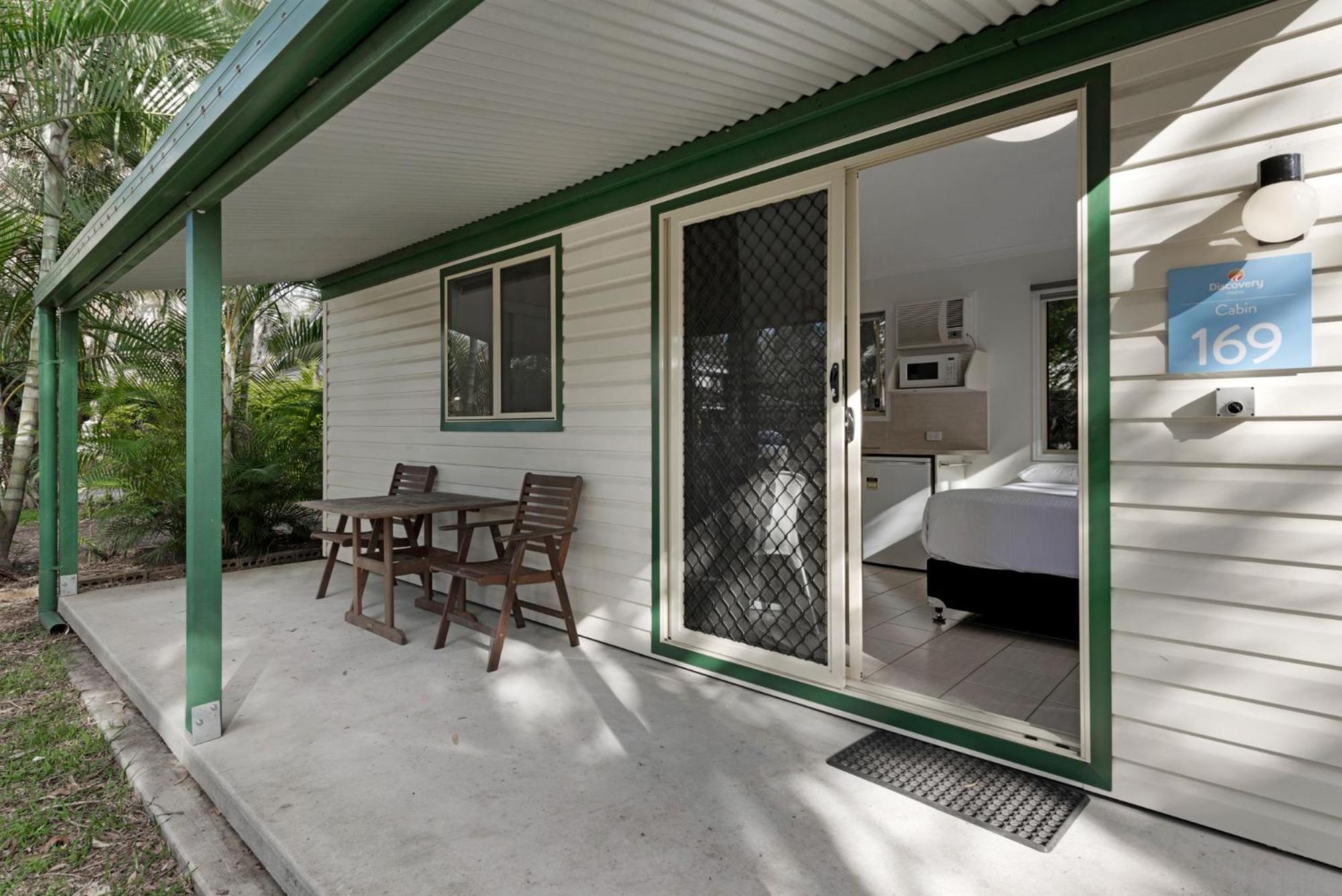 Economy Studio Cabin - Sleeps 2 - Photo 4