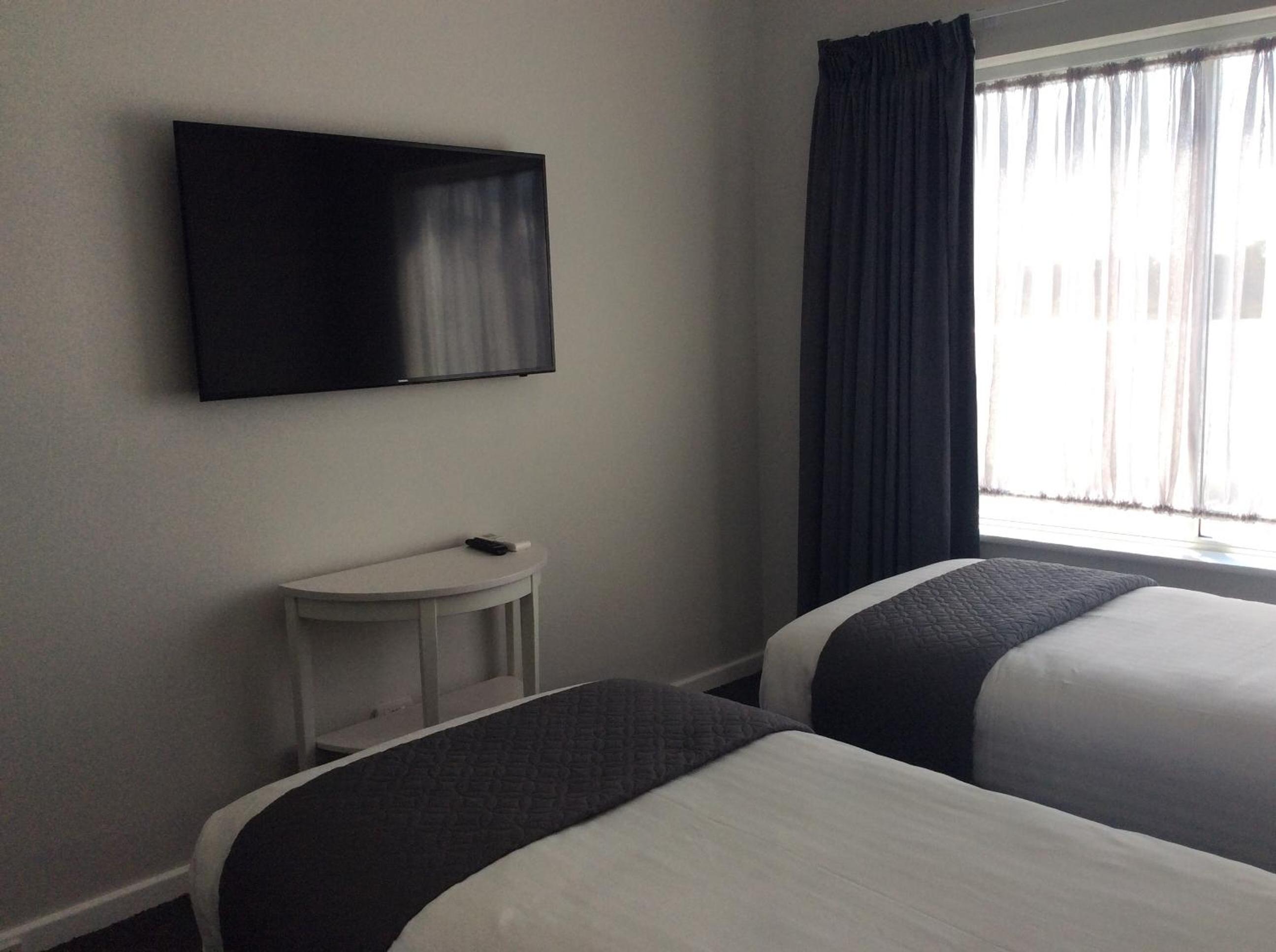 Twin Room - Photo 4