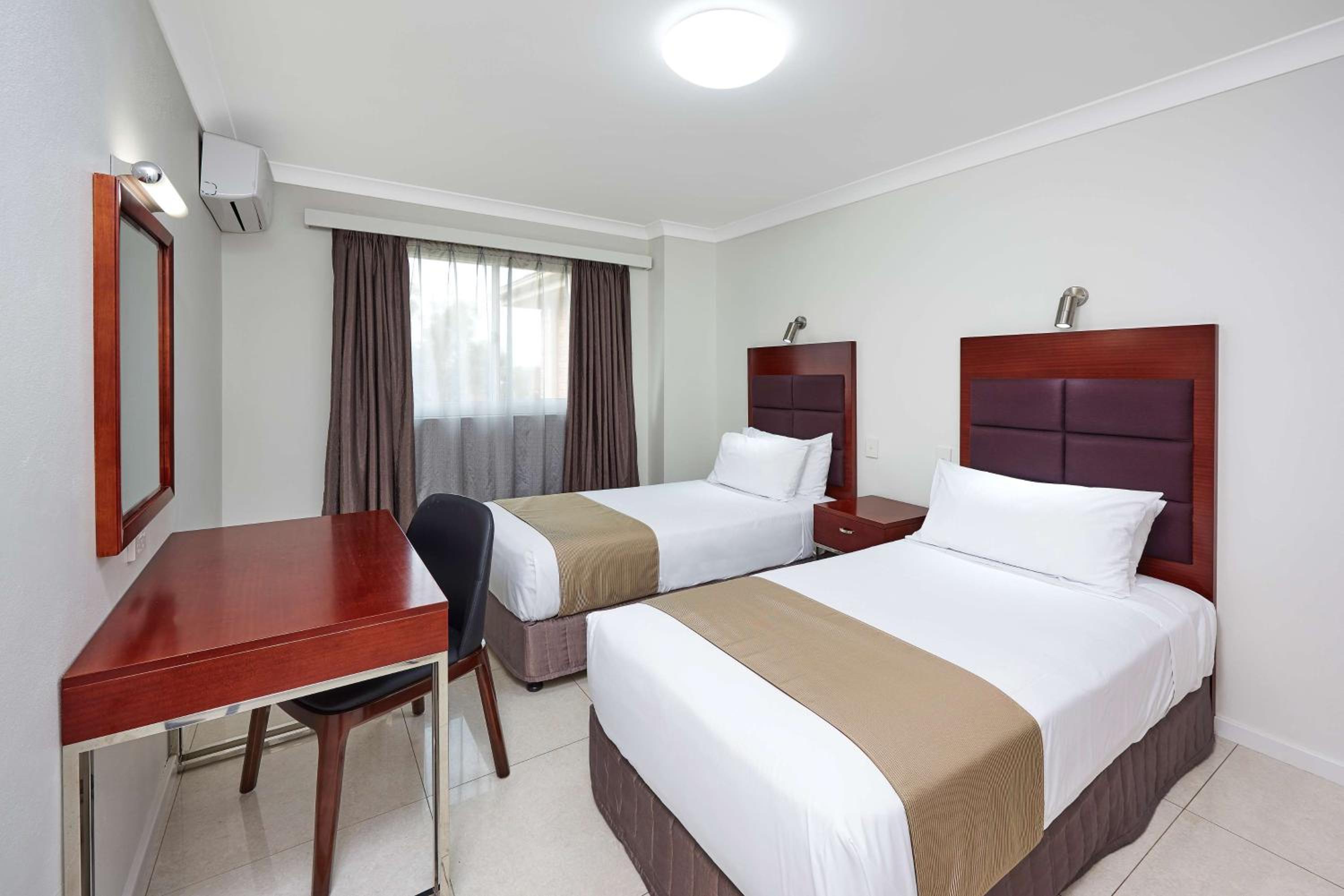 Executive Two-Bedroom Apartment photo 3