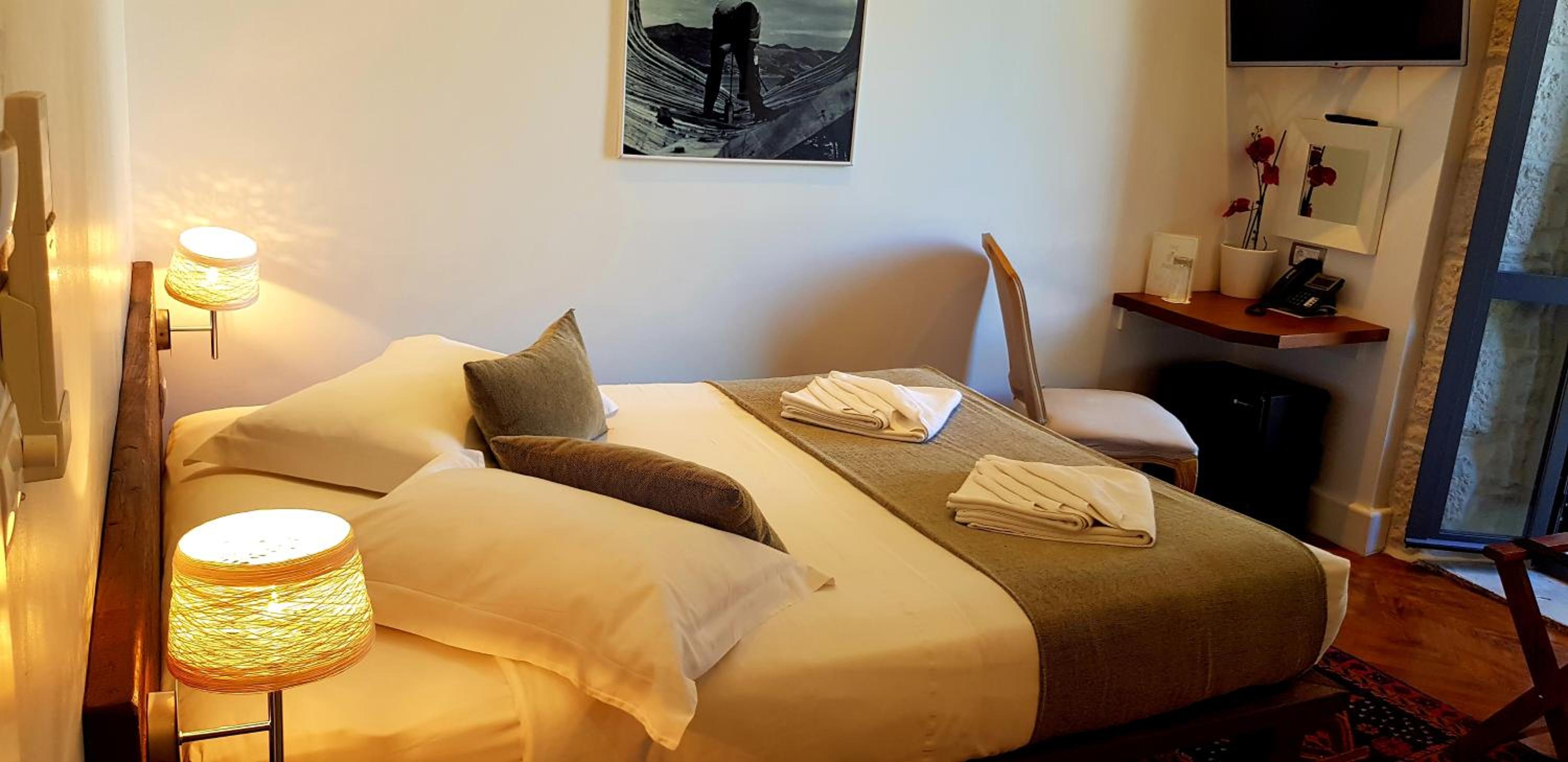 Double Room with Balcony and Sea View - Photo 1
