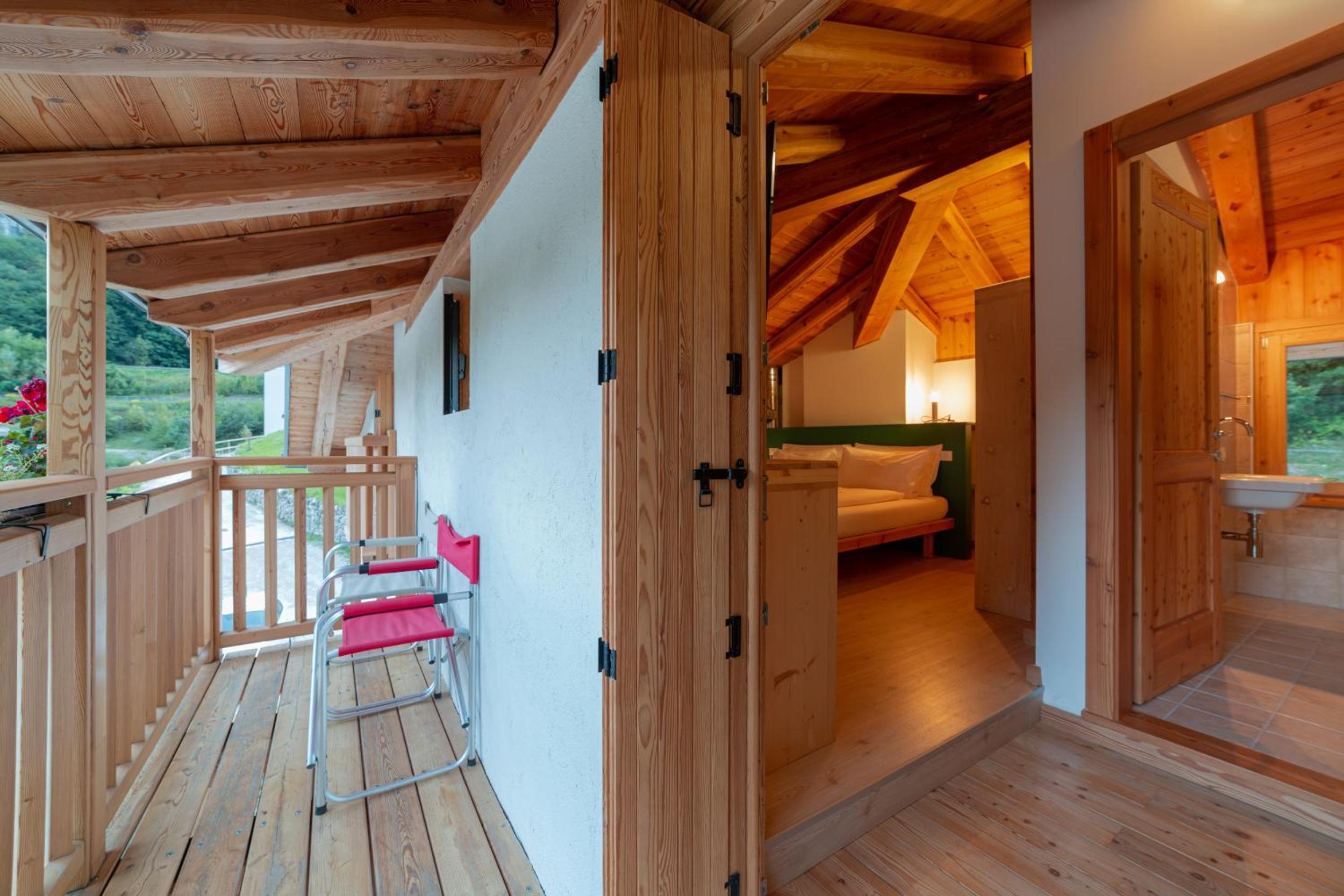 Triple Room with Balcony - Photo 3
