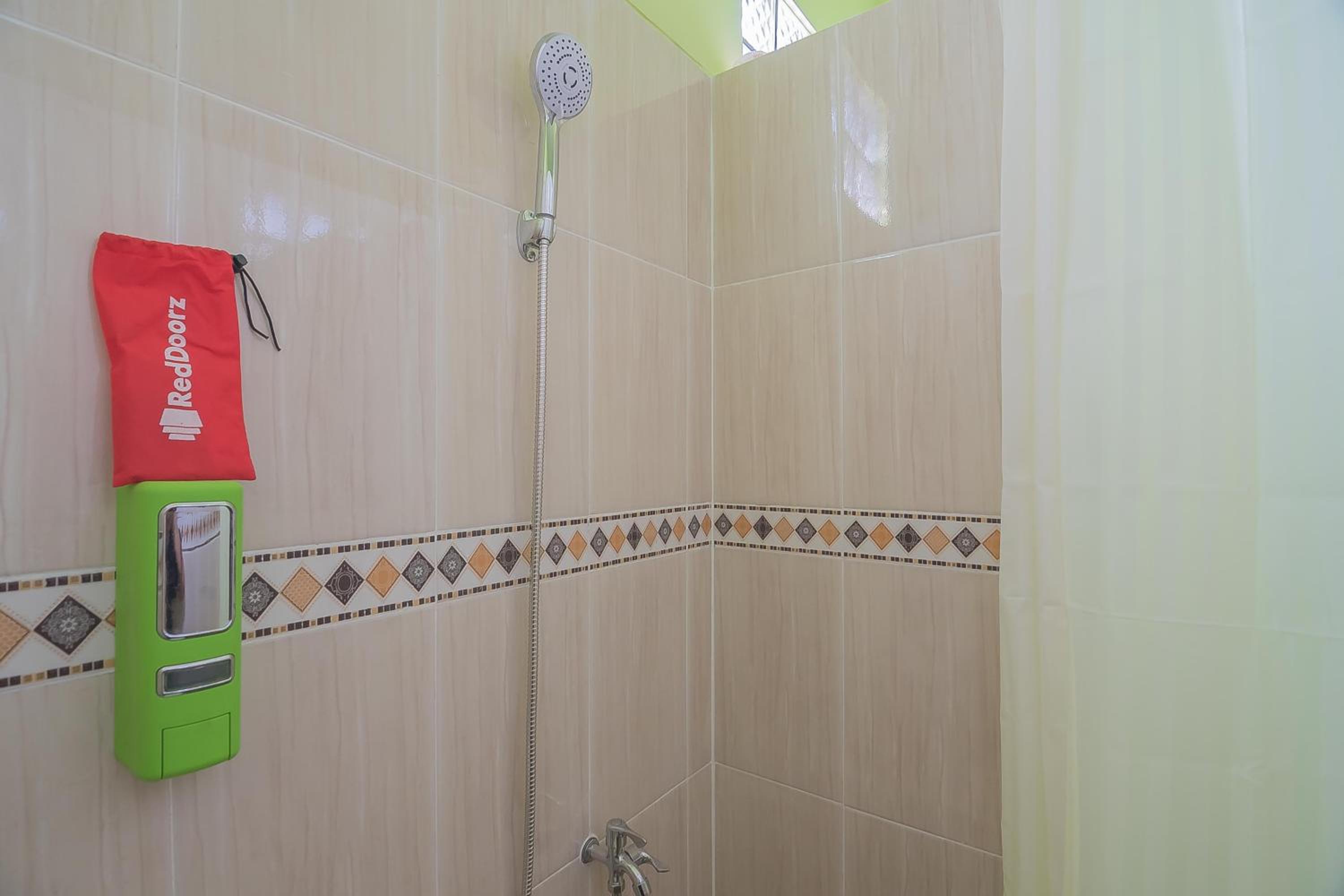 Double Room - Photo 2