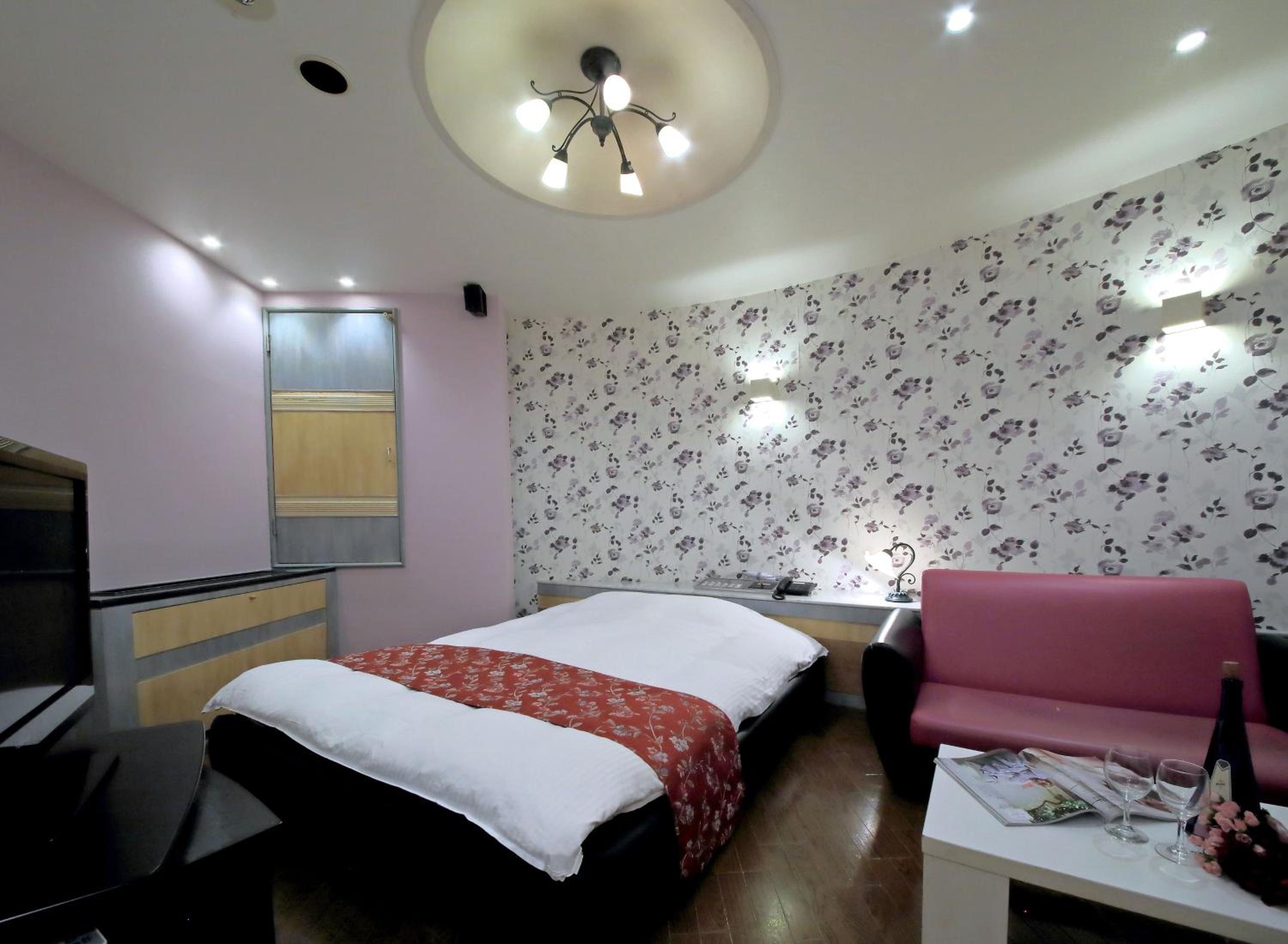 Standard Double Room - Photo 6
