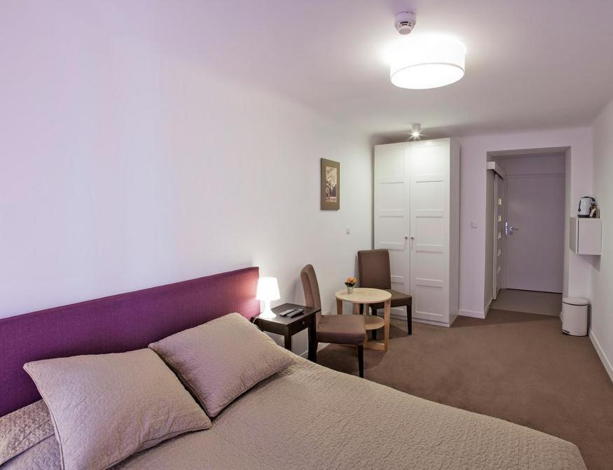 Double or Twin Room - Photo 2