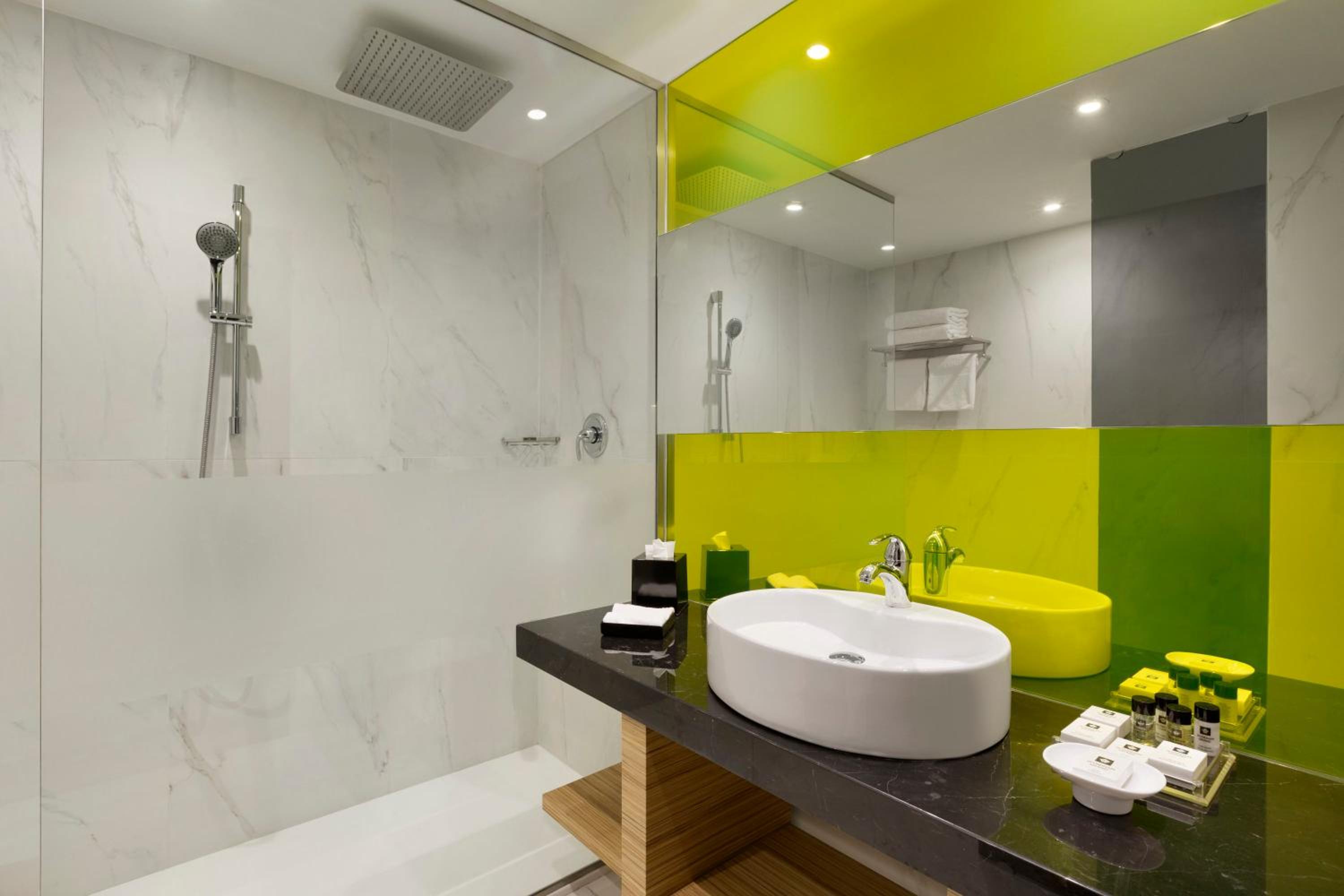 Executive Double Room with City View - Photo 4