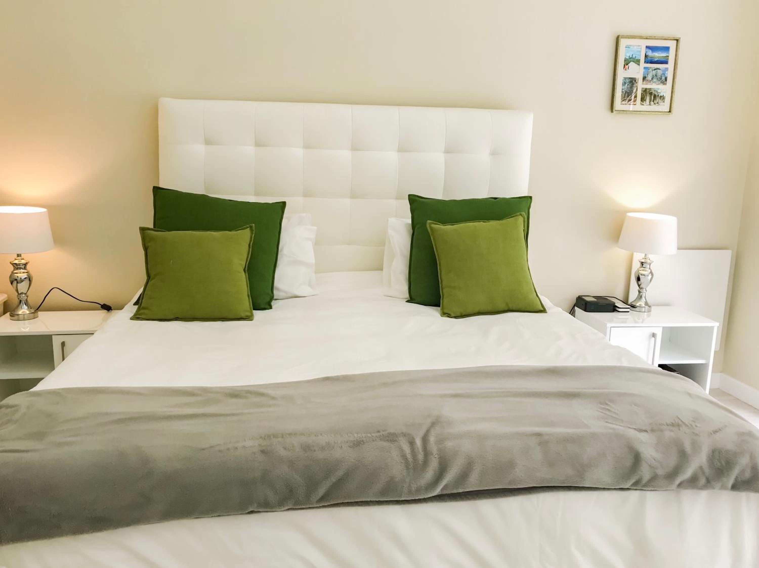 King Suite with Balcony photo 3