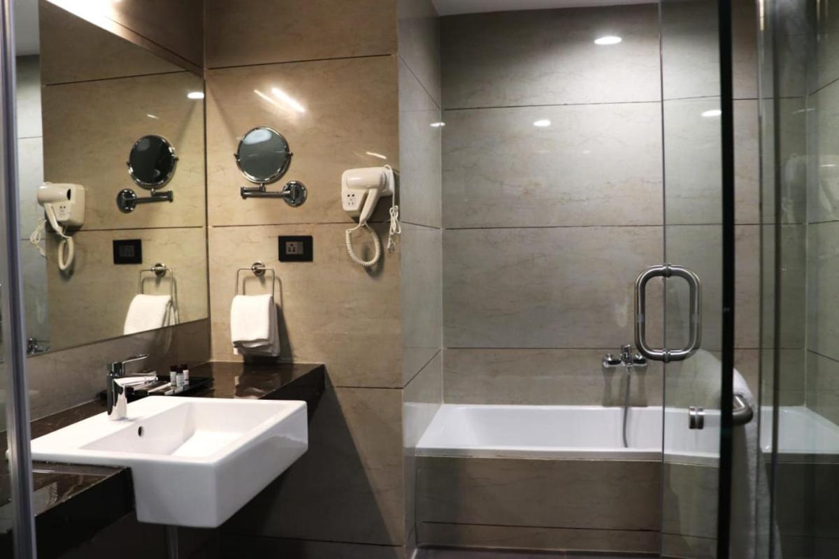Family Suite - Photo 6