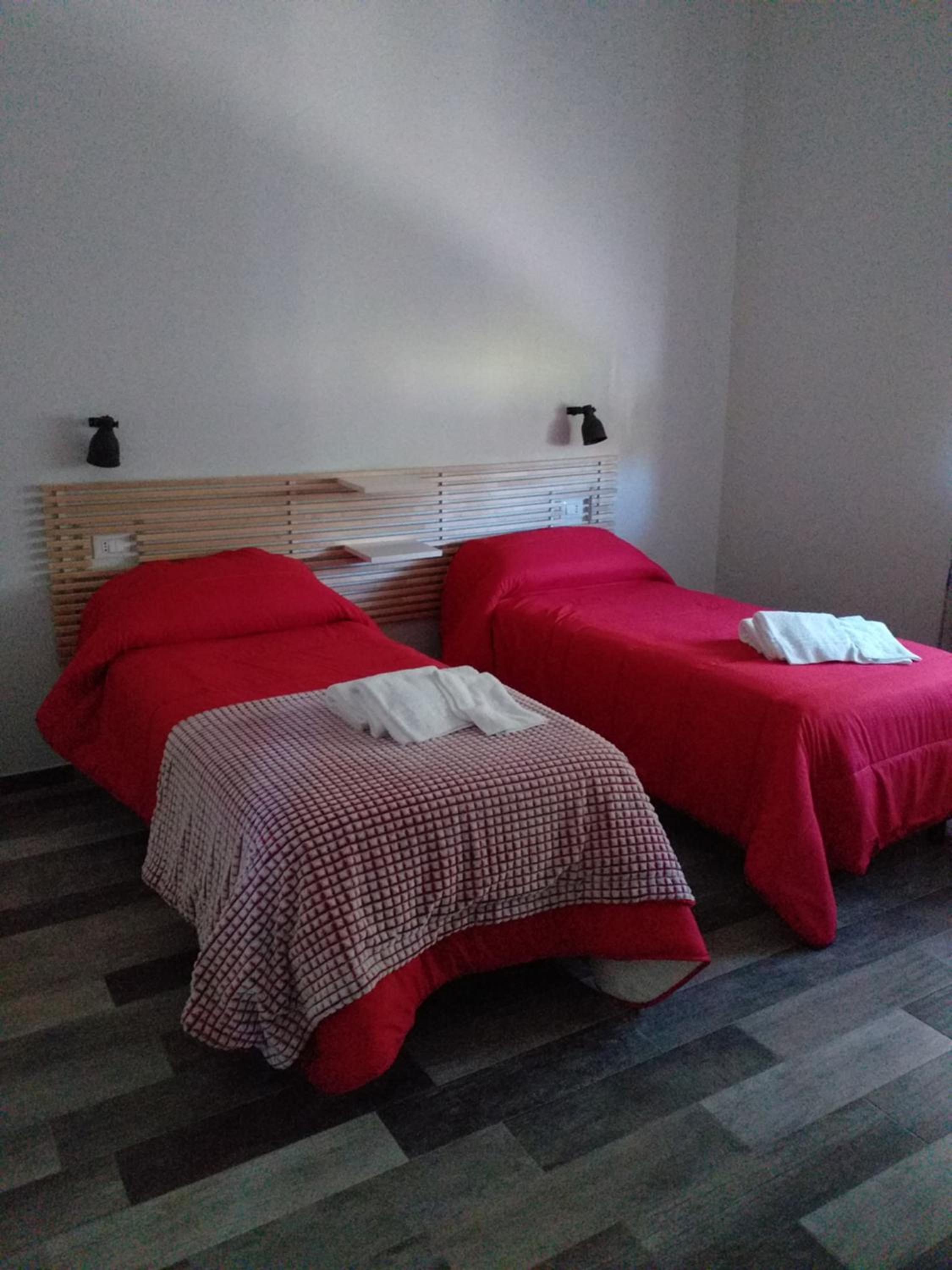 Twin Room with Bathroom photo 3