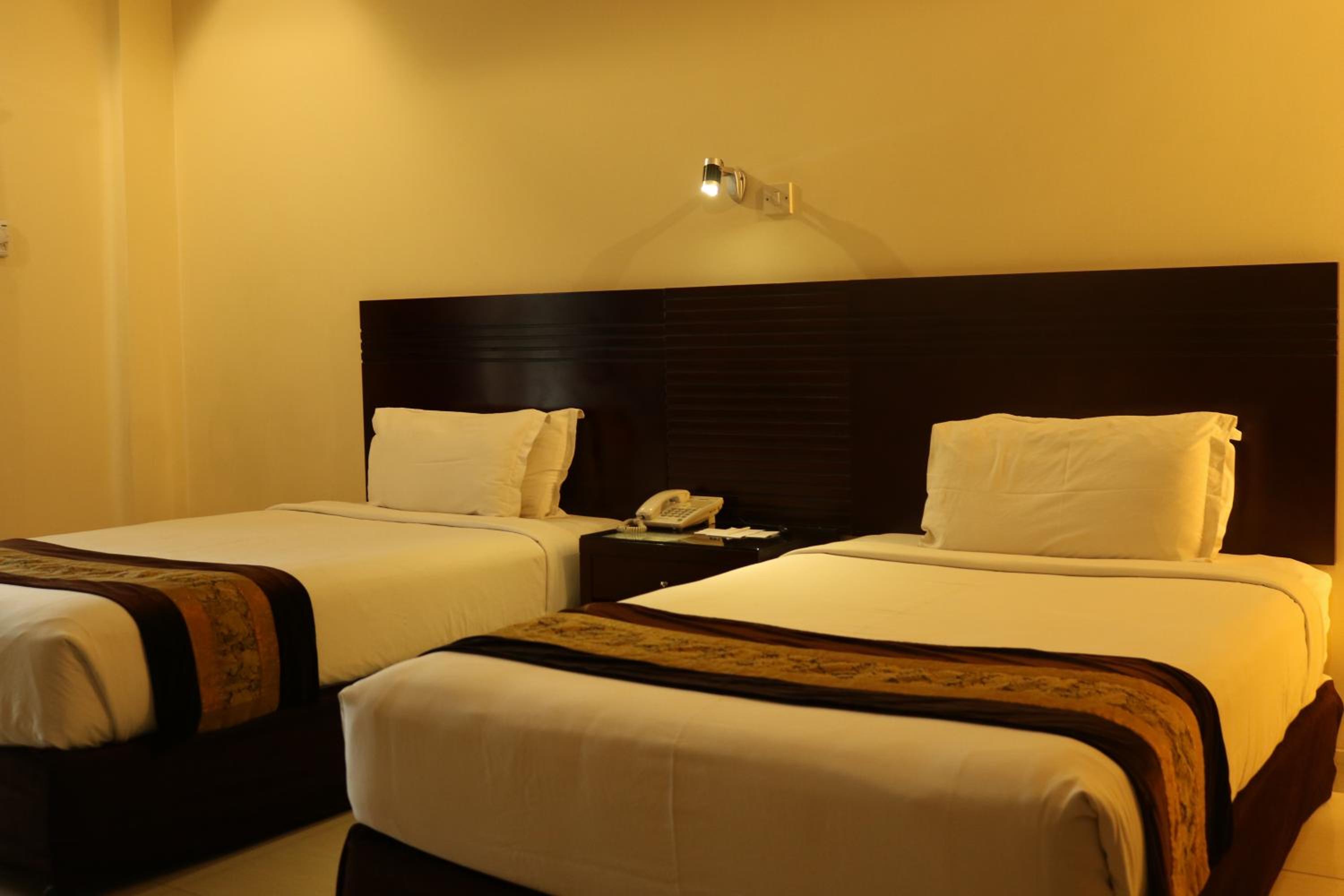 Deluxe Twin Room - Photo 1