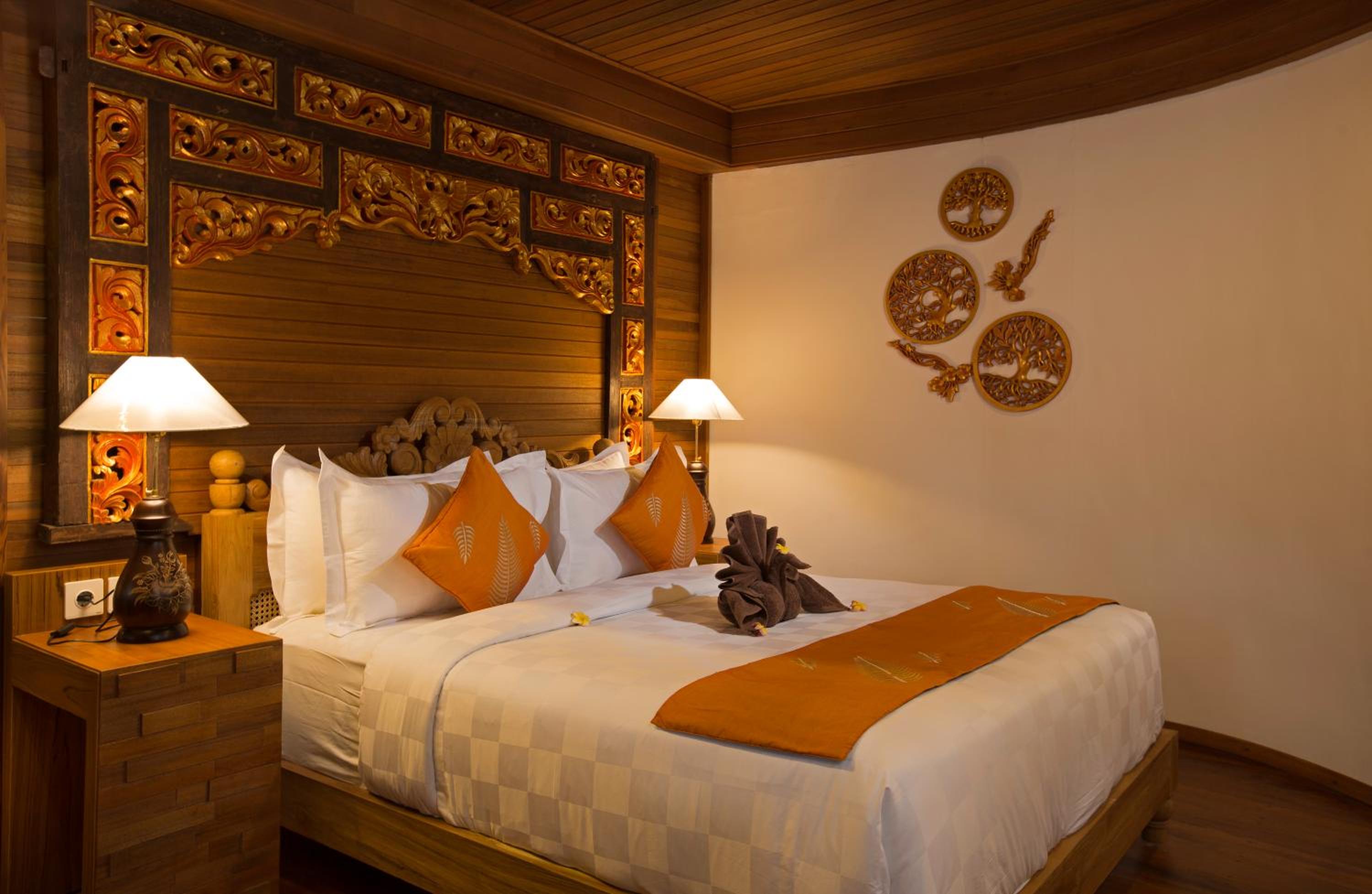 One-Bedroom Panoramic Villa with Private Pool and Rice Paddy View
