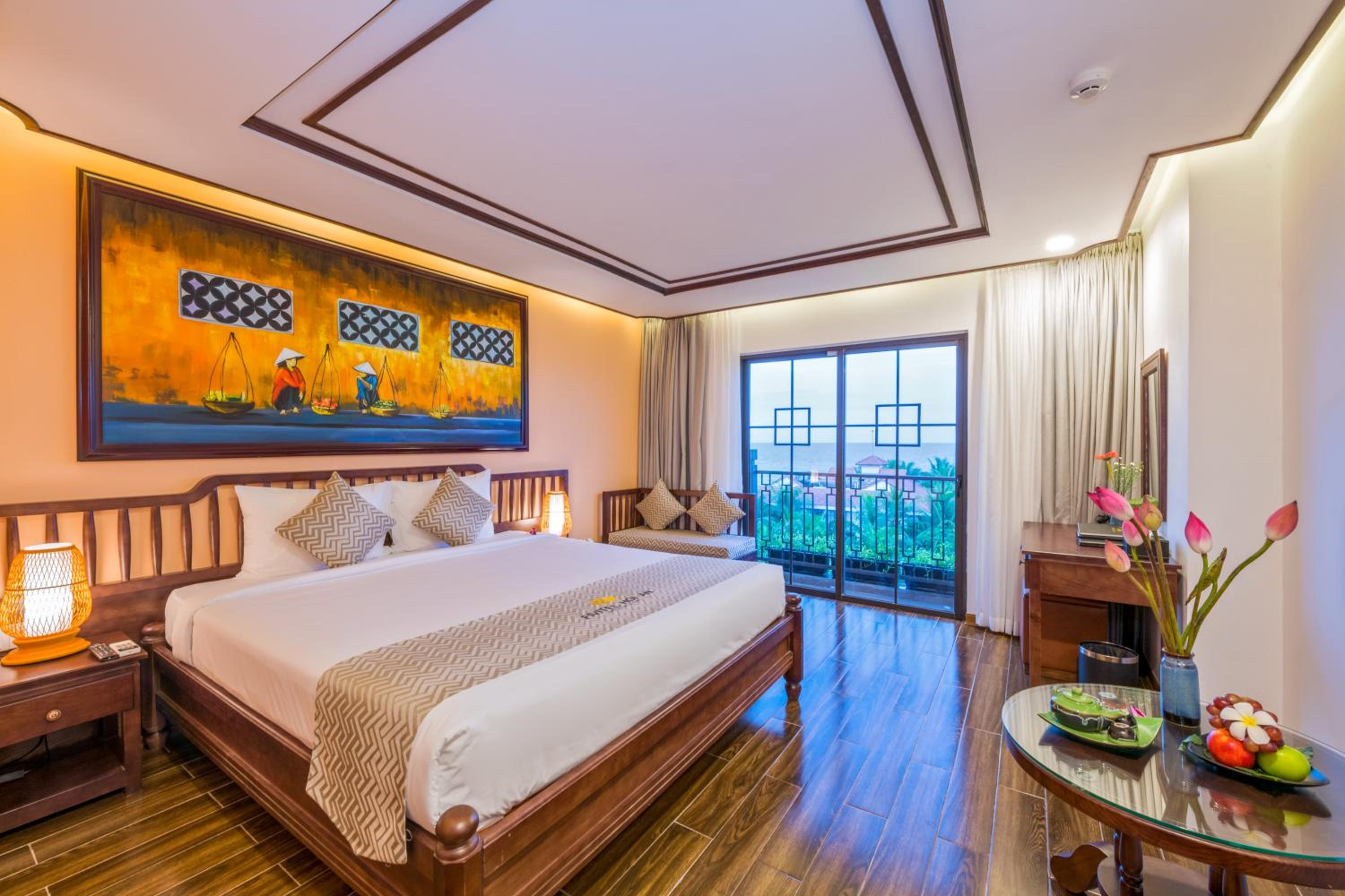 Deluxe Double Room with Partial Ocean View - Photo 3