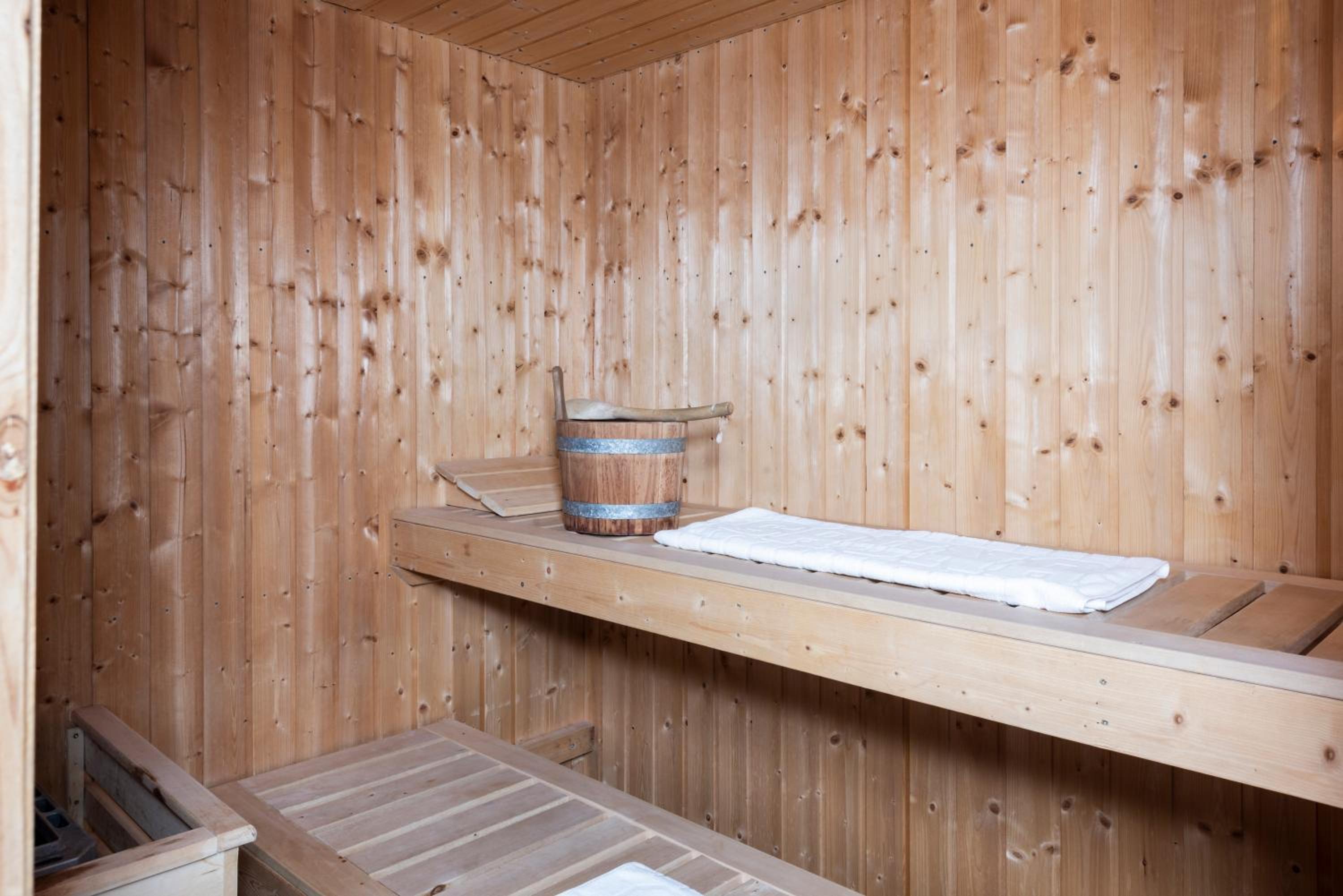 Château d'amour Suite with Spa Bath - Photo 11